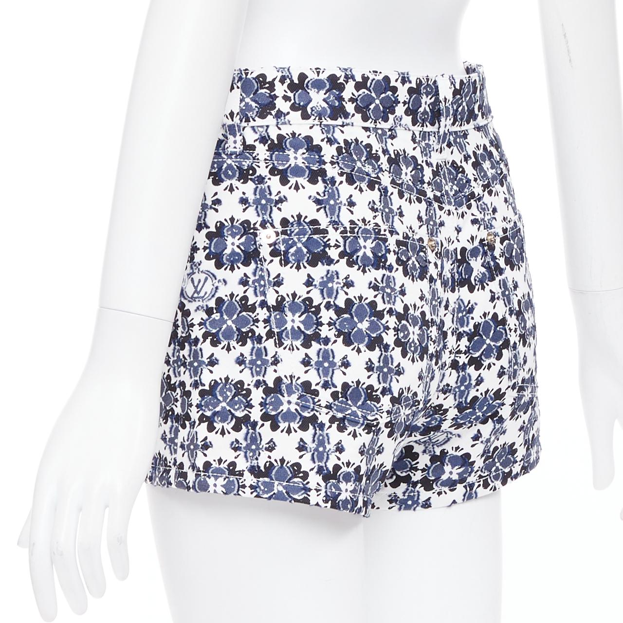 De las mujeres LOUIS VUITTON Flor Mosaico azul logo estampado floral algodón mini shorts FR34 XS en venta
