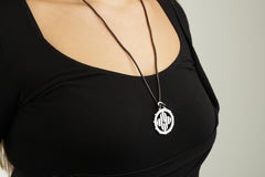 Louis Vuitton Flower White Gold Necklace