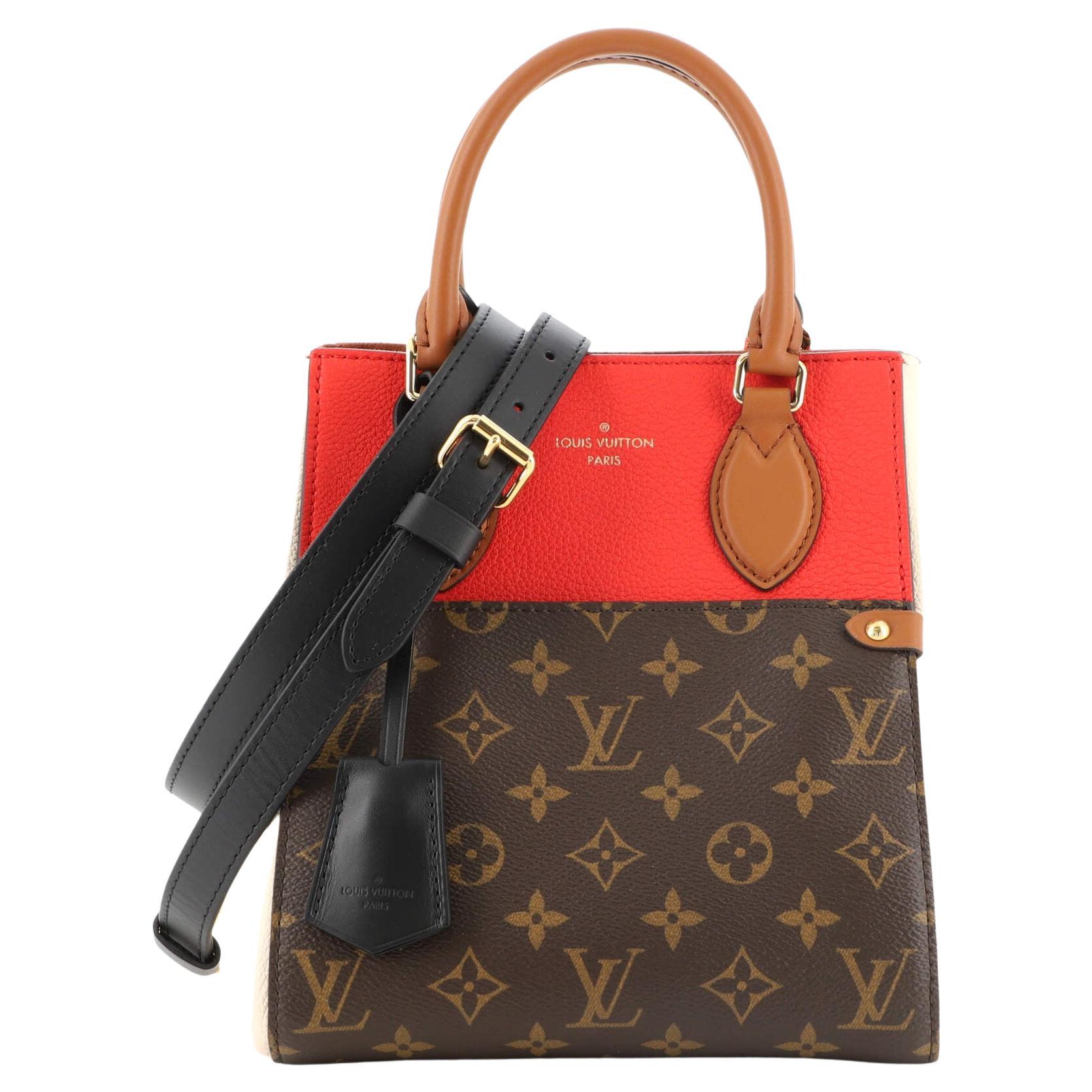 Lv fold tote pm hotsell