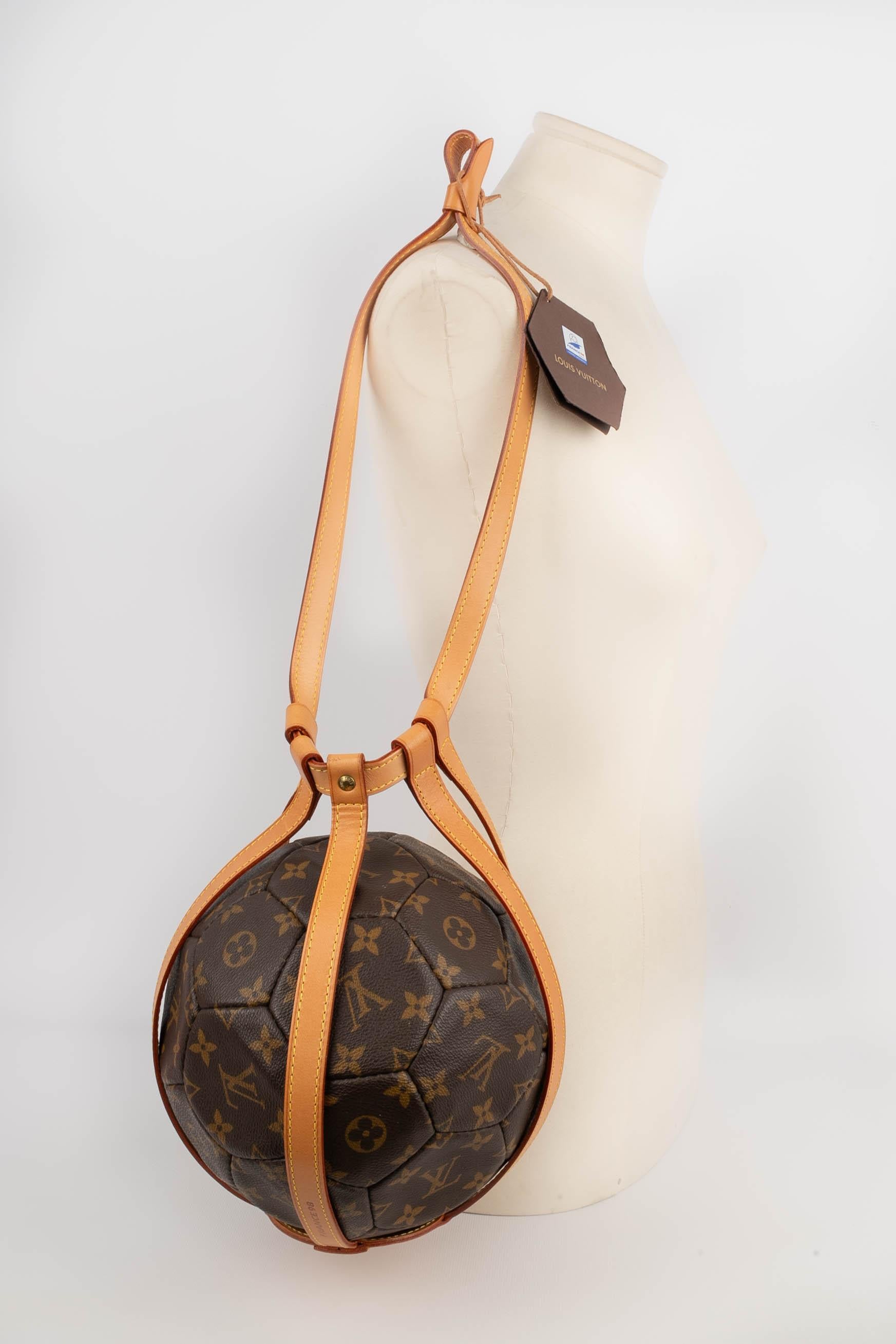 Louis Vuitton Fußball 8