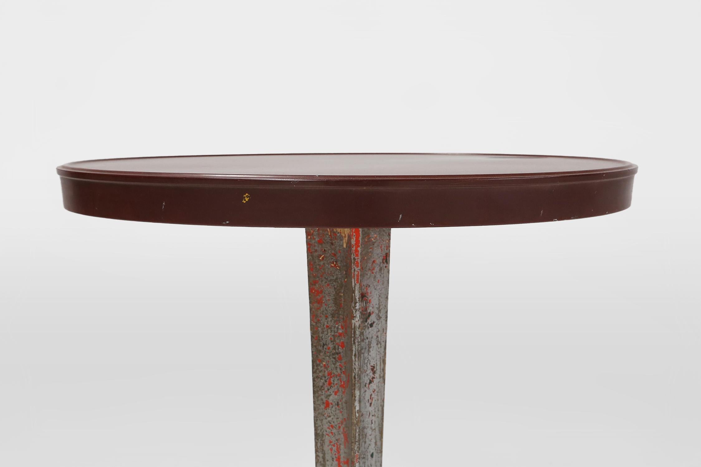Art déco Table de bistro Louis Vuitton pour Rex avec plateau en bakélite, France, années 1930 en vente