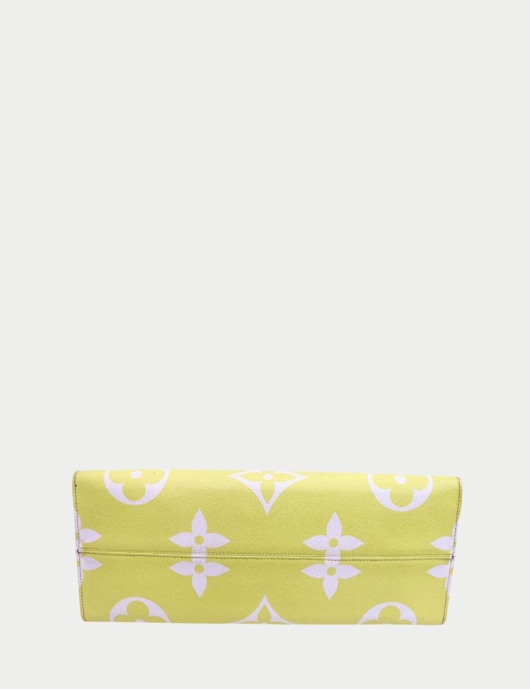 Louis Vuitton im Zustand „Gut“ im Angebot in Amman, JO
