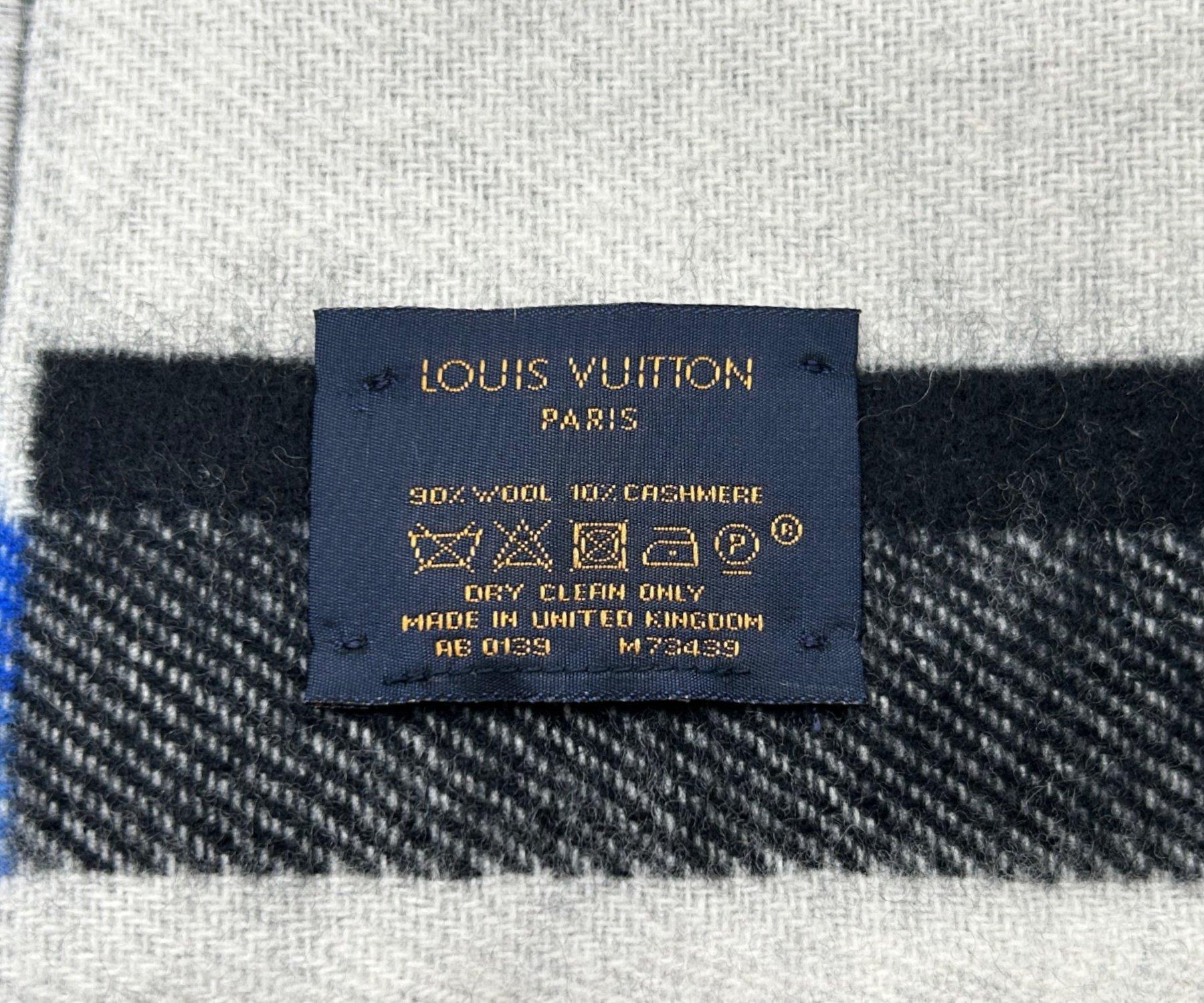 Louis Vuitton Forward 1888 Blue Black Cashmere Blend Scarf For Sale 1