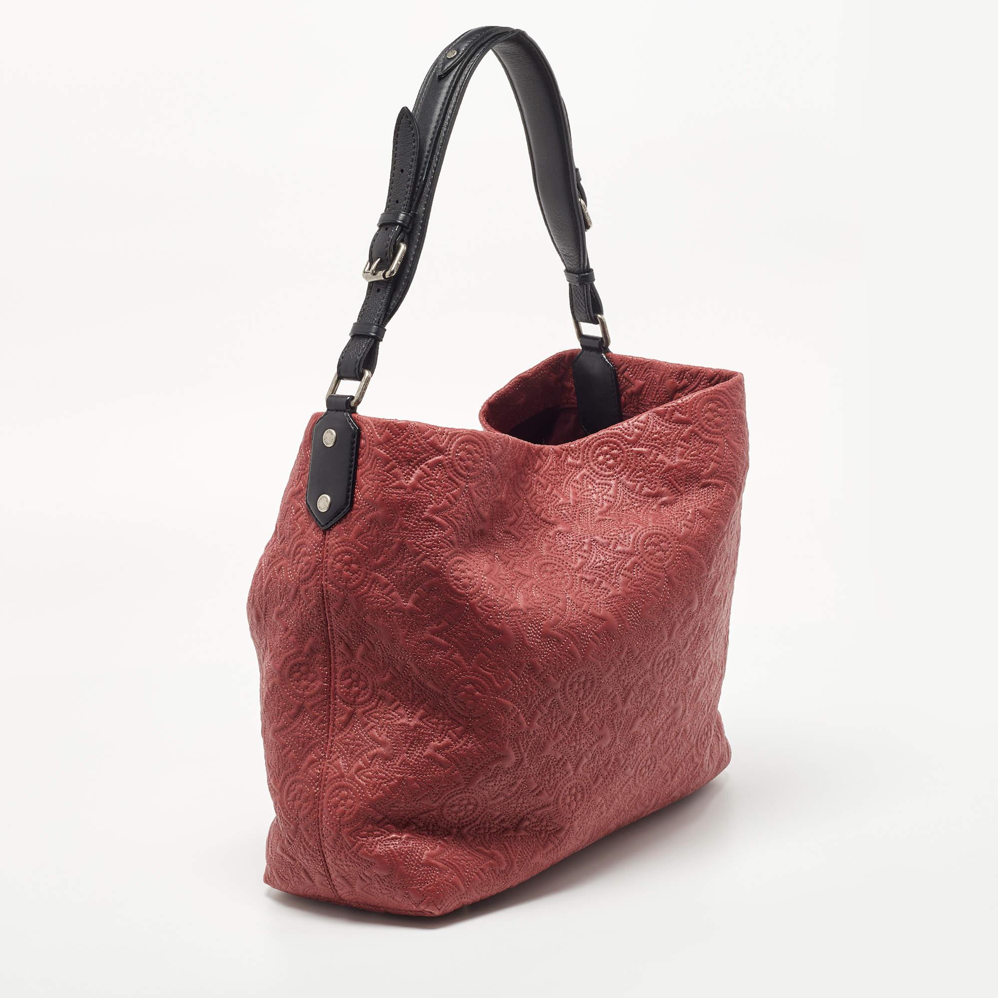 Louis Vuitton Framboise Monogram Leather Antheia PM Bag In Good Condition In Dubai, Al Qouz 2