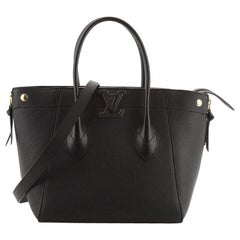 Louis Vuitton Freedom Handtasche aus Kalbsleder