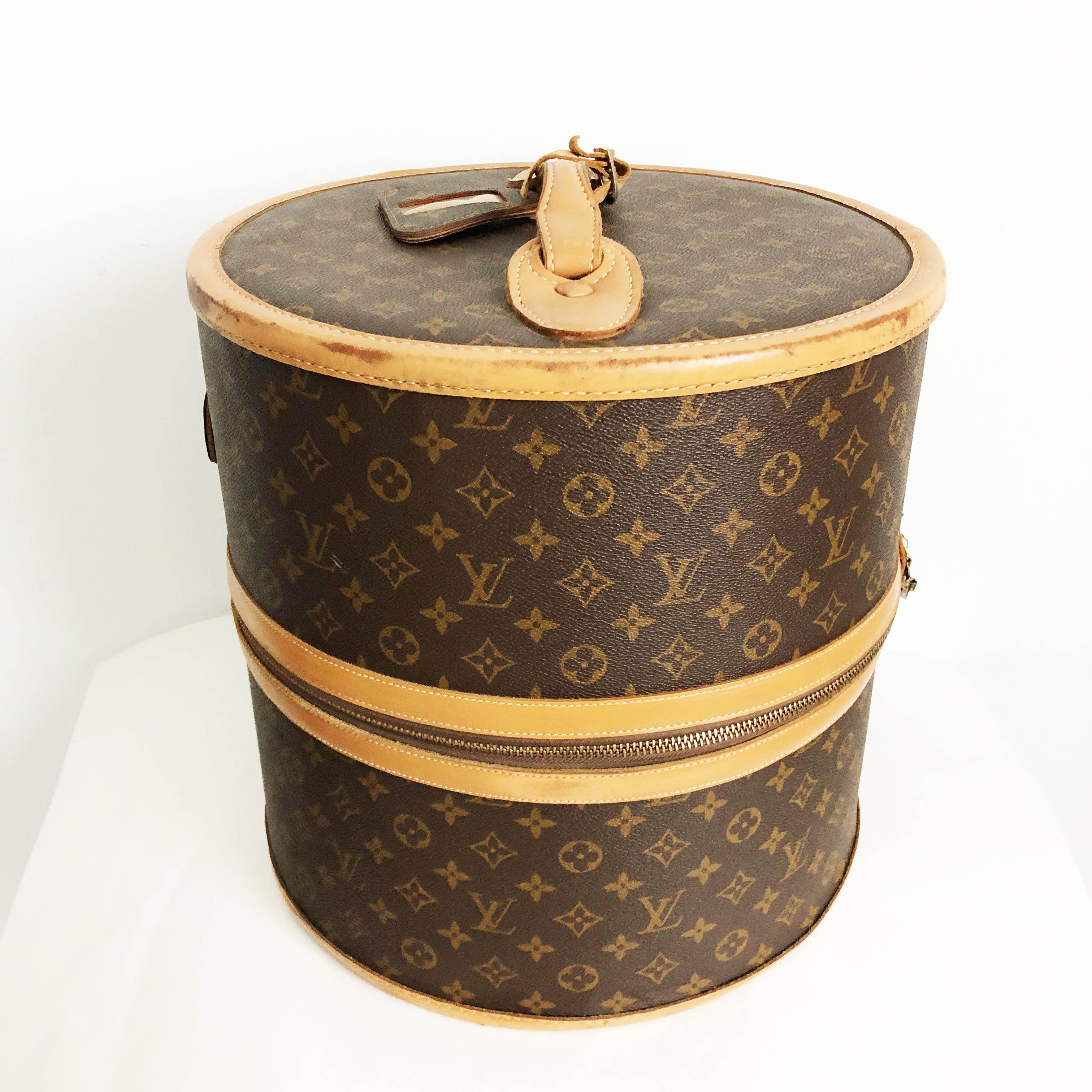 Brown Louis Vuitton French Company Round Hat Box Wig Case Monogram Travel Bag Vintage For Sale