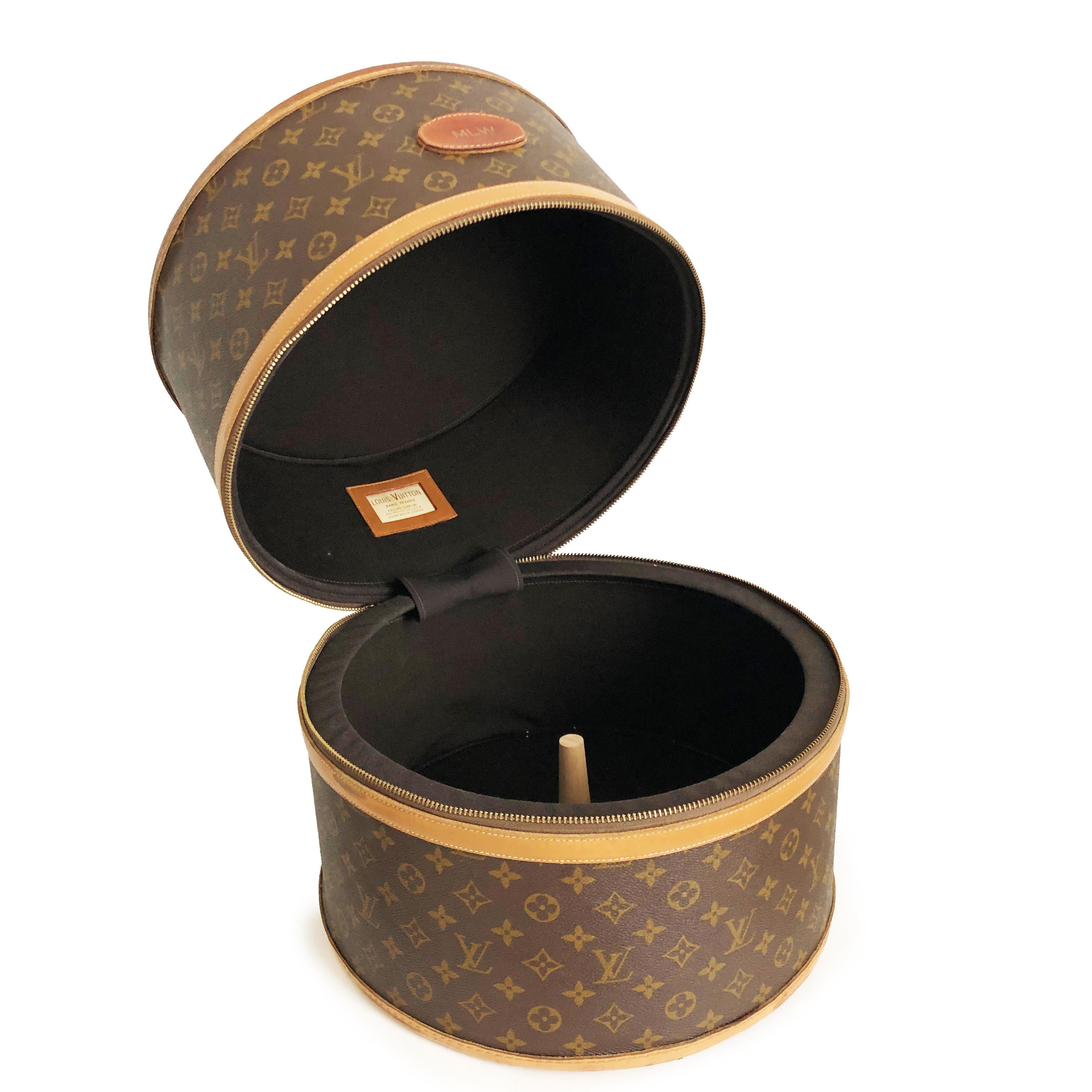 Women's or Men's Louis Vuitton French Company Round Hat Box Wig Case Monogram Travel Bag Vintage For Sale