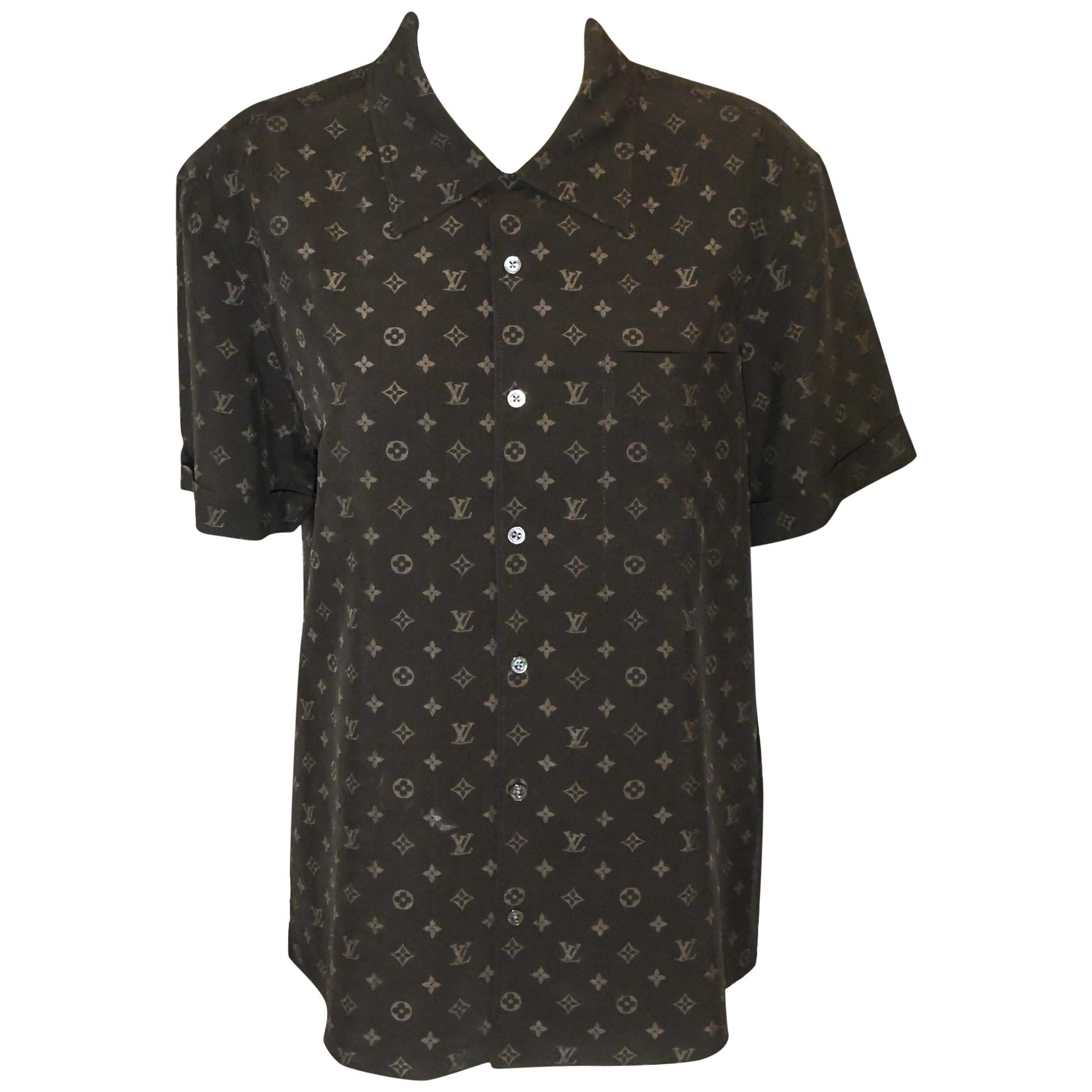 Louis Vuitton Front Button Short Sleeve Brown and Beige Monogram Shirt  Women/Men at 1stDibs