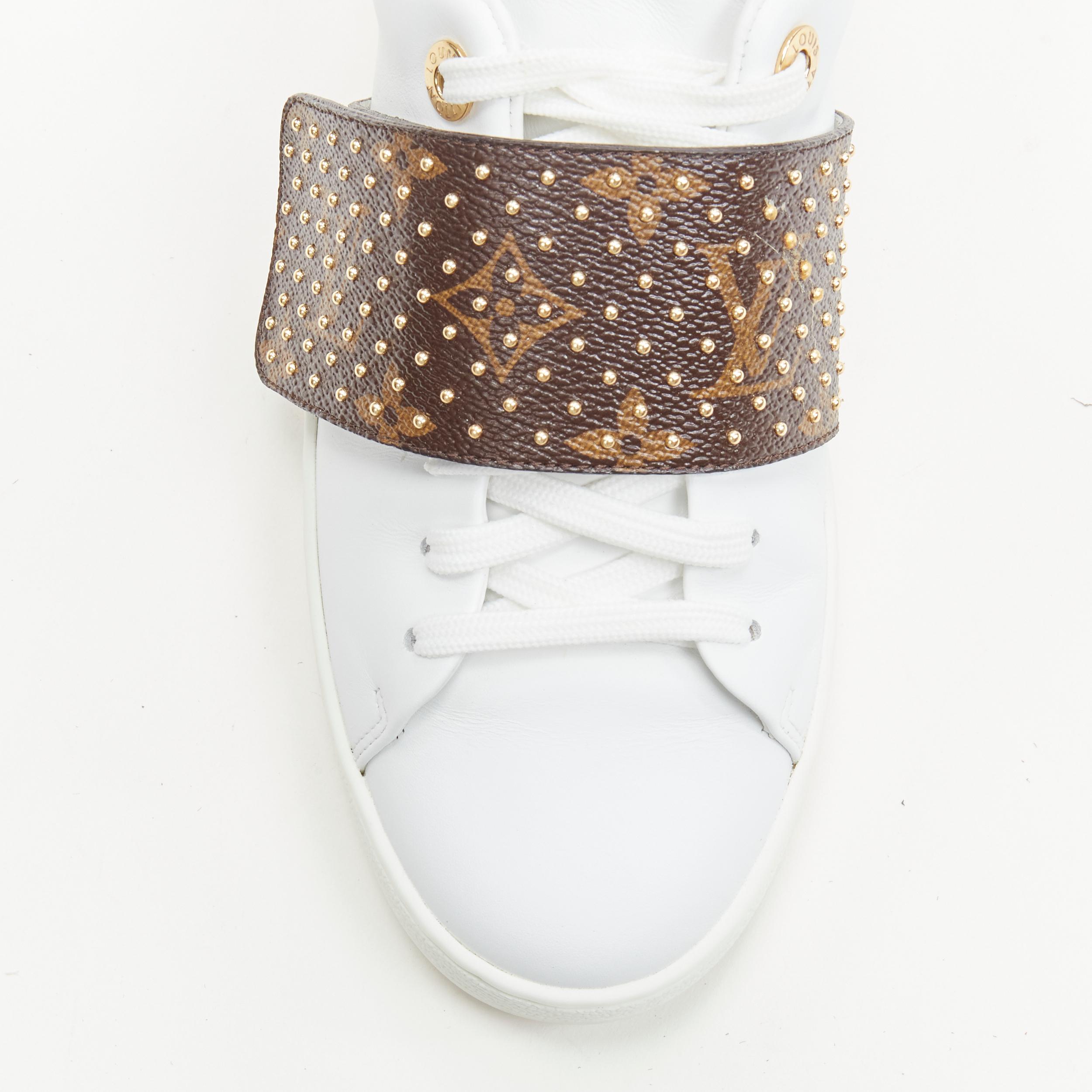 Gray LOUIS VUITTON Front Row brown LV monogram gold stud white leather sneaker EU36 For Sale