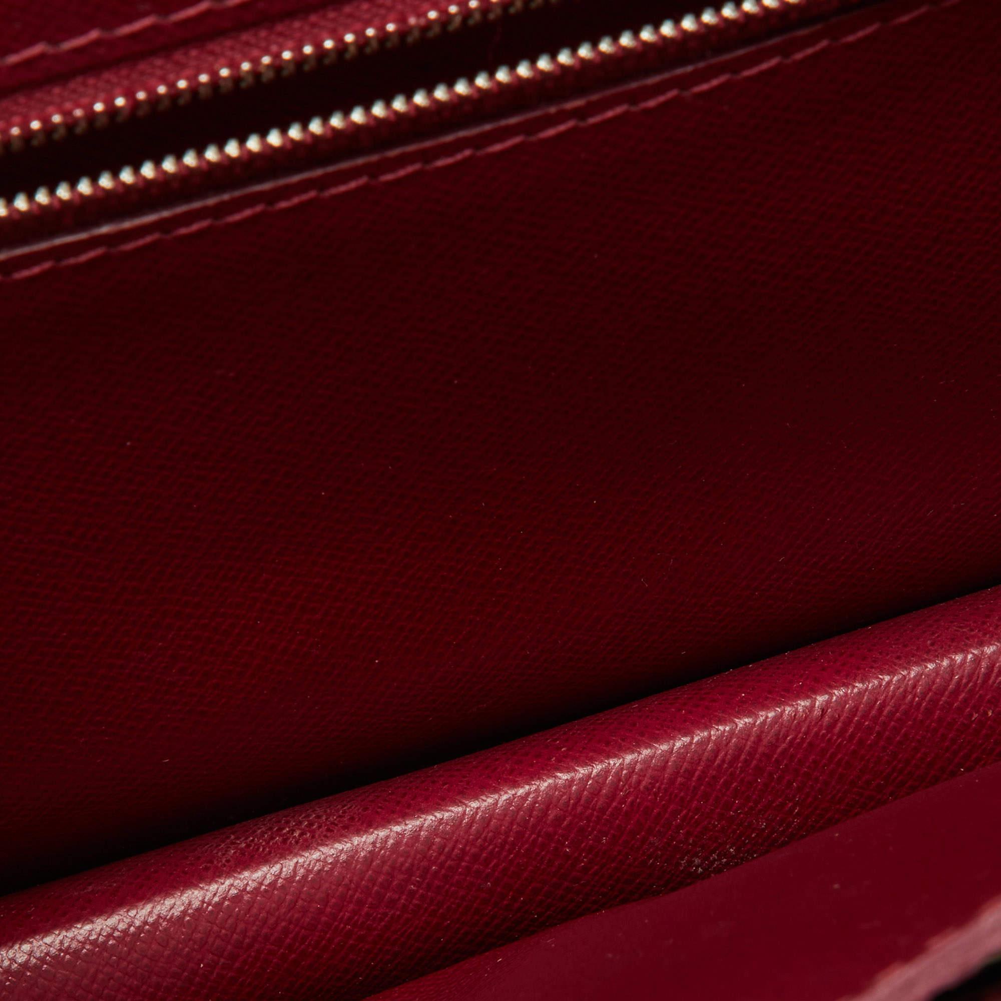 Louis Vuitton Fuchsia Epi Leather Monceau BB Bag In Good Condition For Sale In Dubai, Al Qouz 2