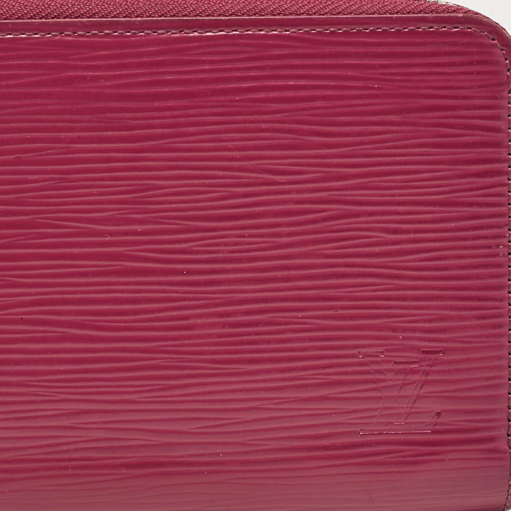 Portefeuille Zippy Louis Vuitton en cuir Epi fuchsia en vente 2