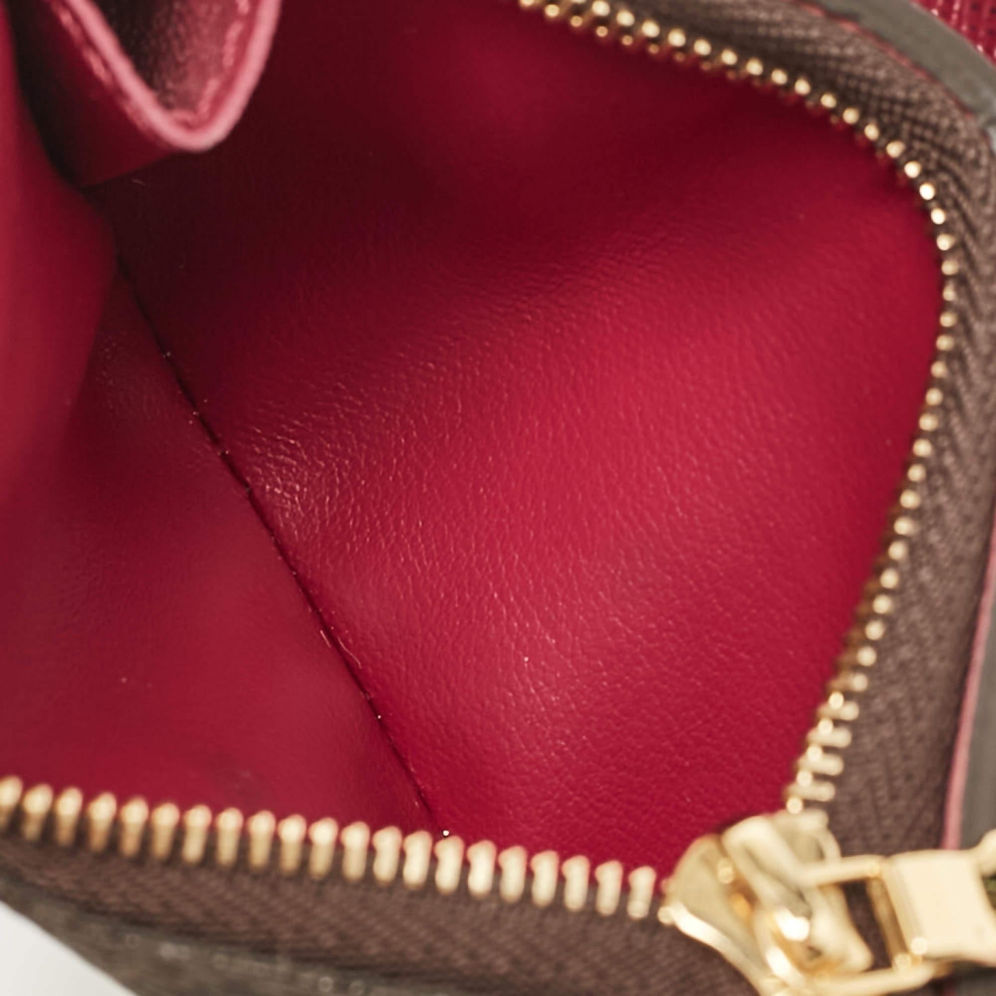Portafoglio Louis Vuitton Monogram fucsia in tela e pelle In condizioni buone in vendita a Dubai, Al Qouz 2
