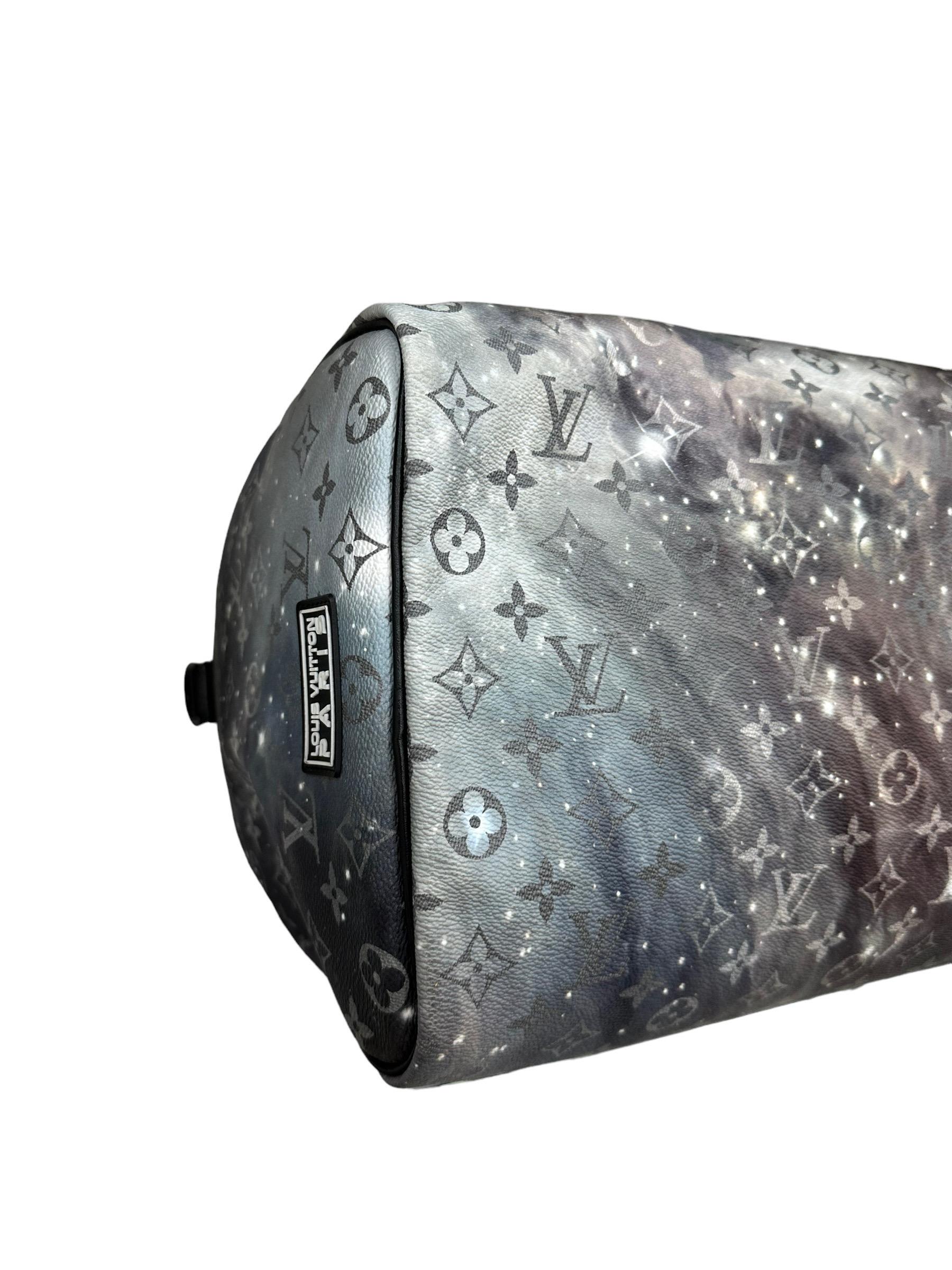 Louis Vuitton Galaxy Keepall Bandouliere 50 Limited Edition Reisetasche im Angebot 11