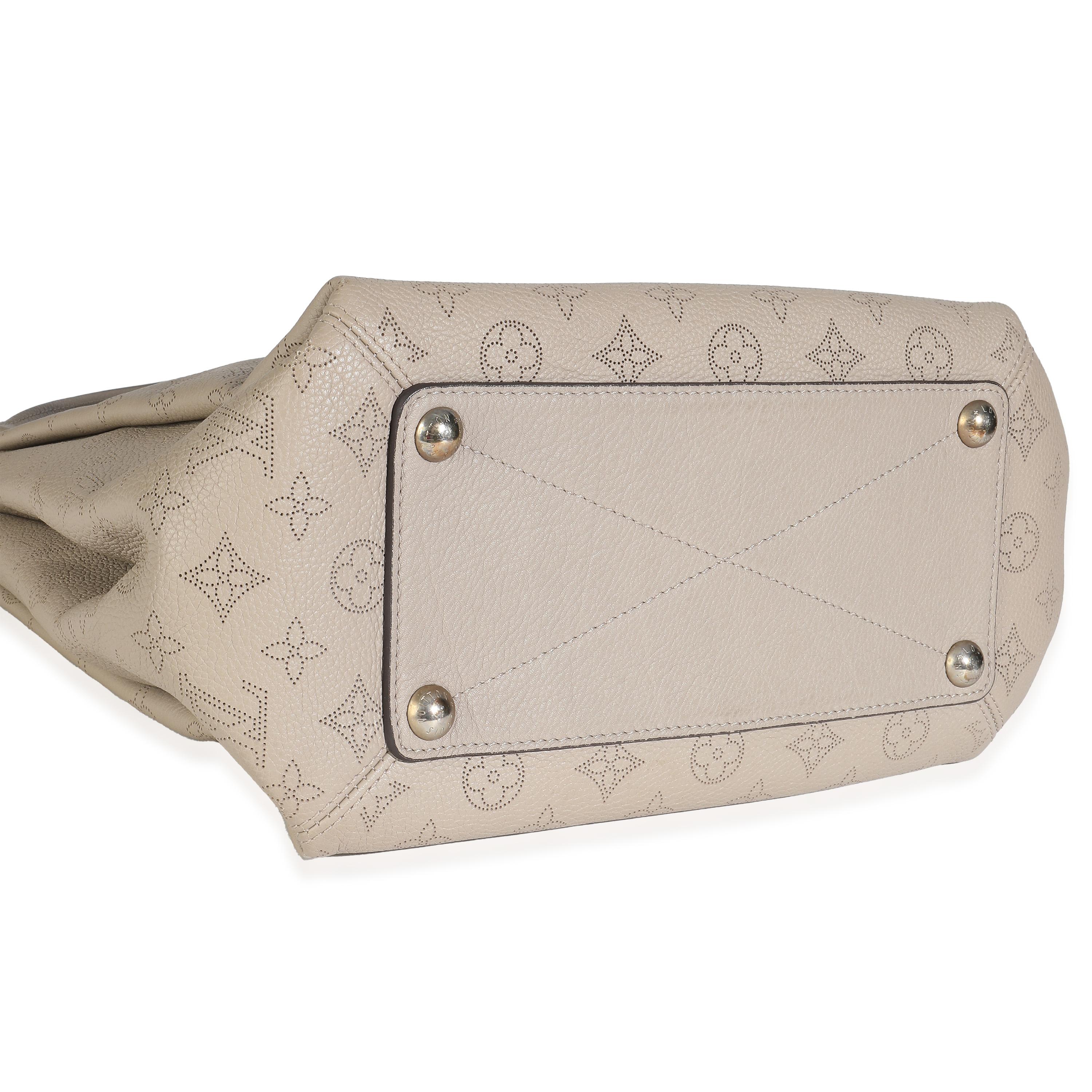 Louis Vuitton Galet Monogram Mahina Babylone PM in vendita 1