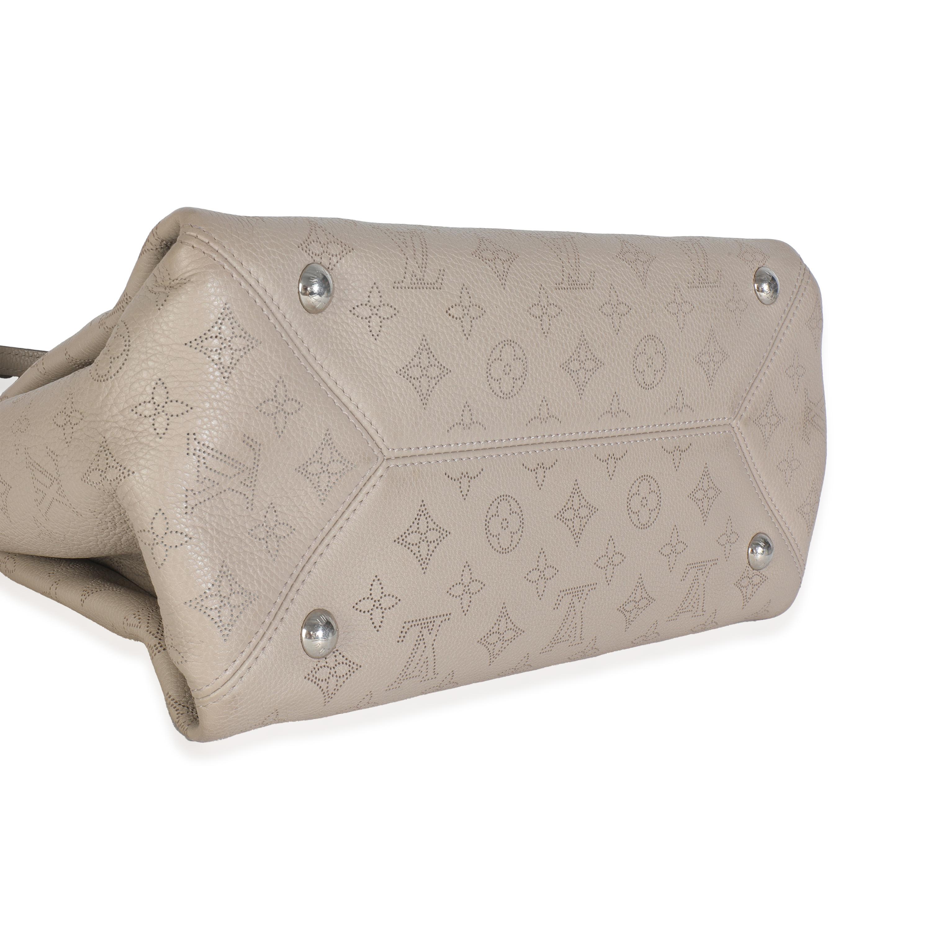 Donna Louis Vuitton Borsa Monogram Sèvres in vendita