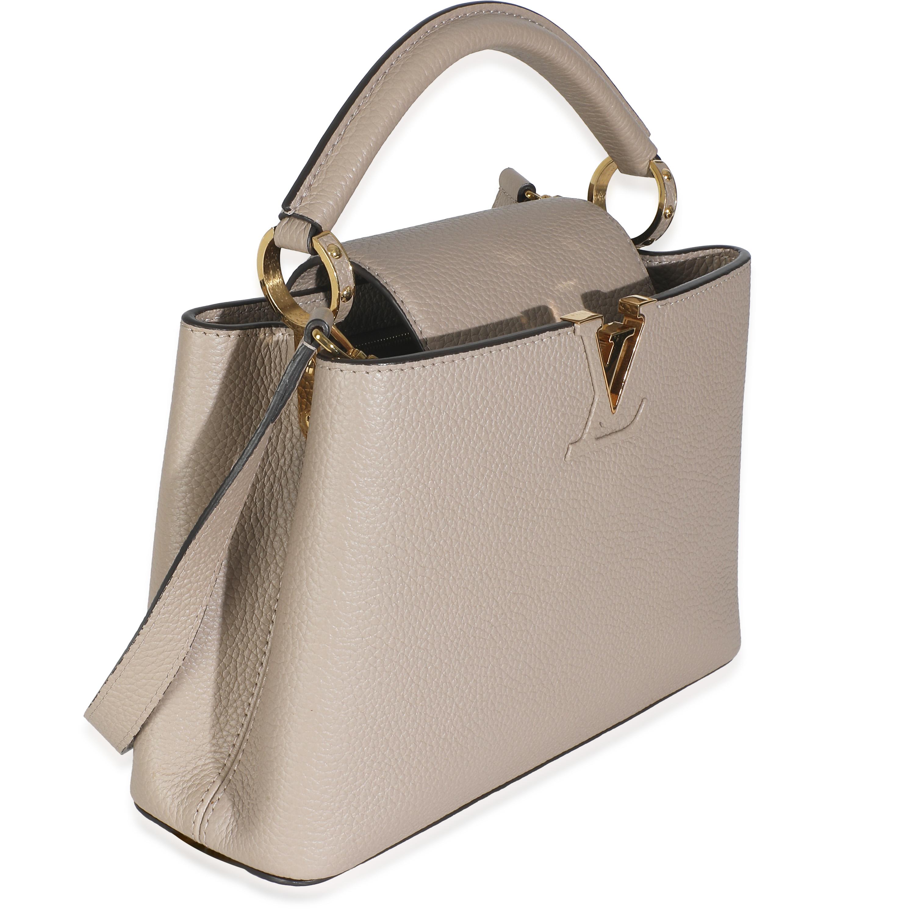 Louis Vuitton Galet Taurillon Capucines BB In Excellent Condition For Sale In New York, NY