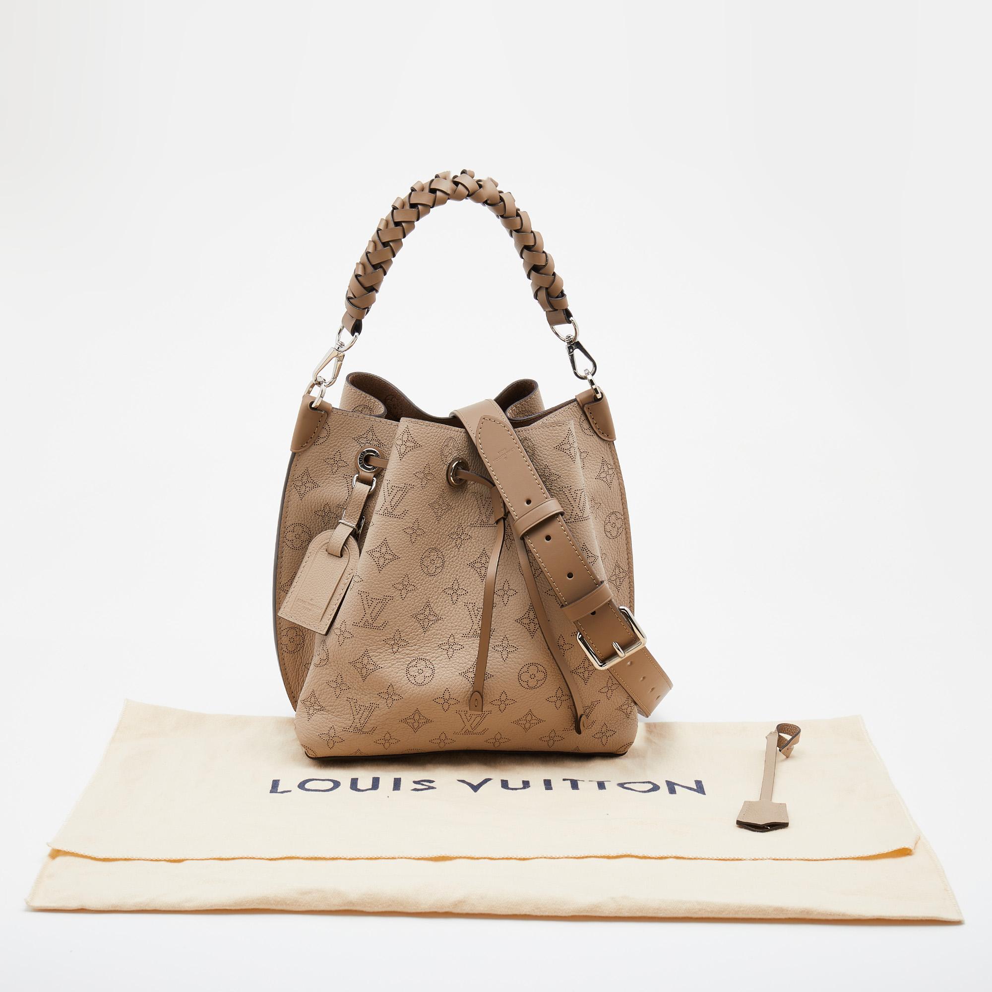 Louis Vuitton Gallet Monogram Mahina Leather Muria Bucket Bag 7