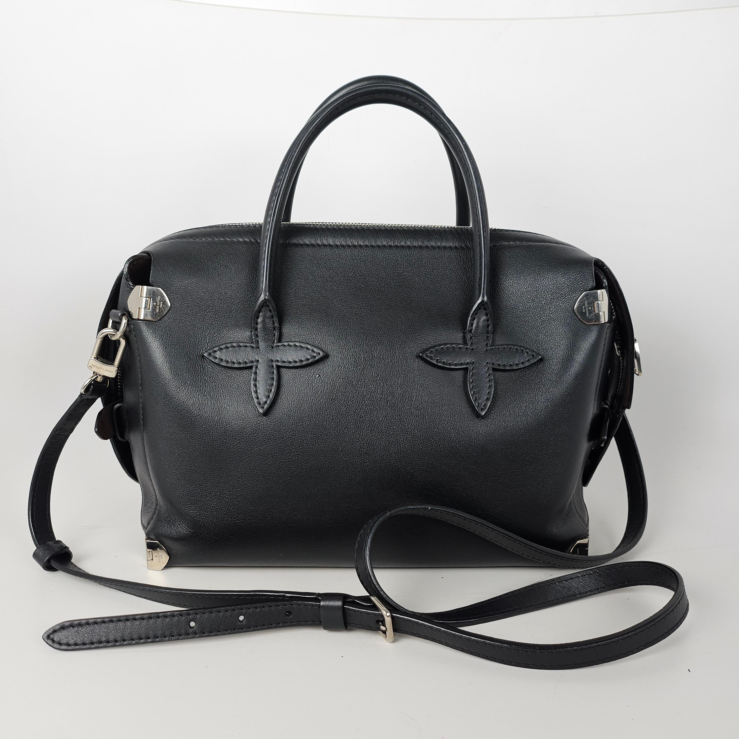 Women's Louis Vuitton Garance Black Leather Satchel