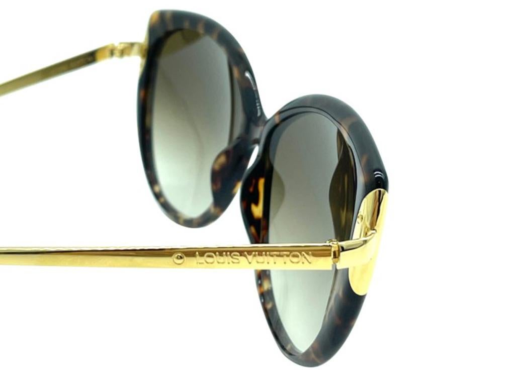 Black Louis Vuitton Garance Sunglasses For Sale
