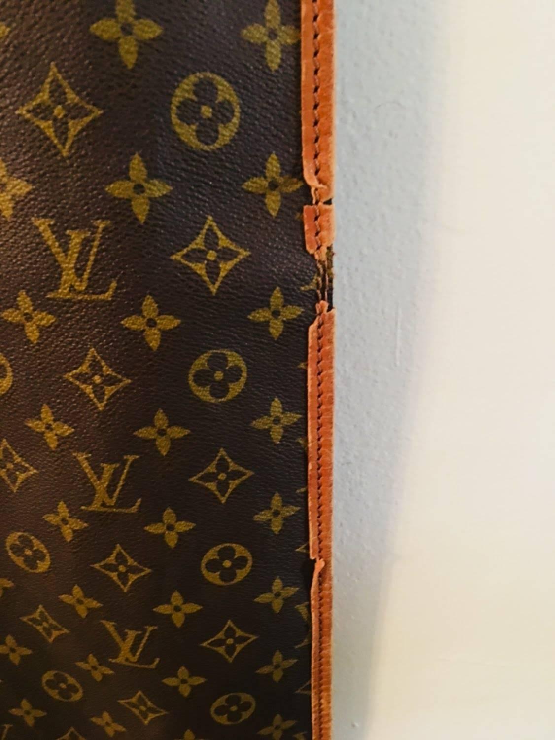 Louis Vuitton Garment Bag In Good Condition In Bridgehampton, NY