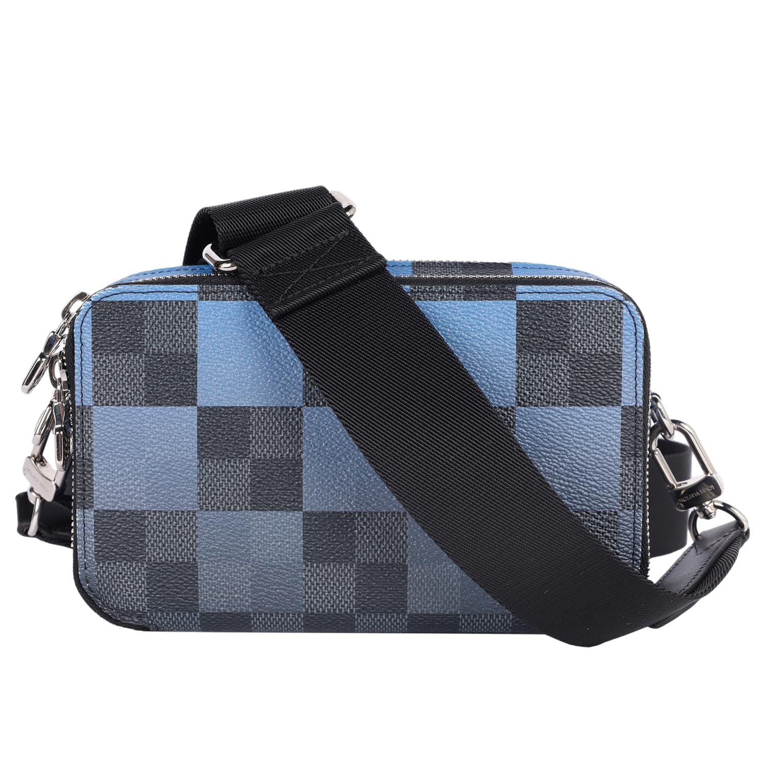 LOUIS VUITTON Giant Damier Graphite Alpha Wearable Wallet Navy In Excellent Condition For Sale In Salt Lake Cty, UT