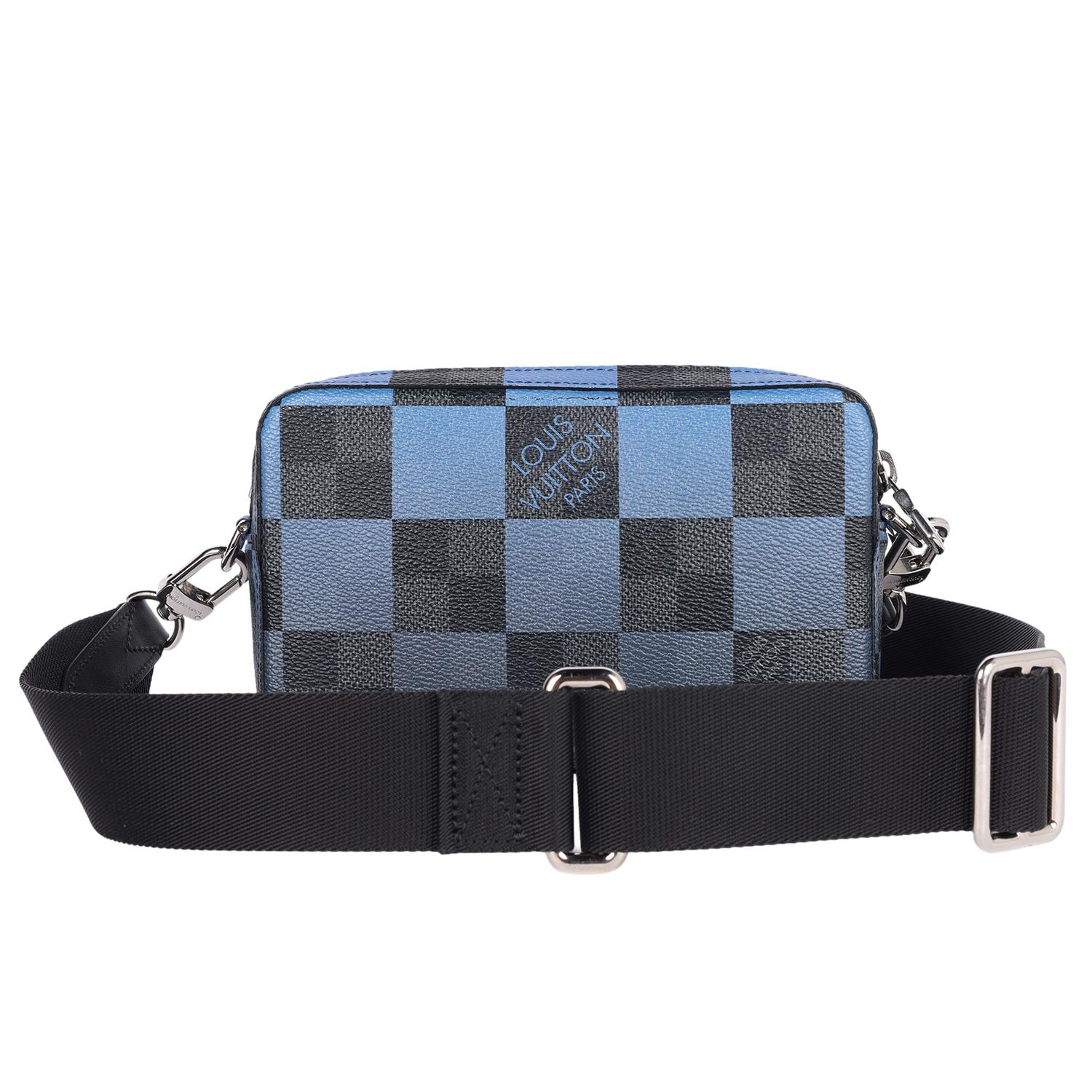 LOUIS VUITTON Giant Damier Graphite Alpha Wearable Wallet Navy For Sale 2
