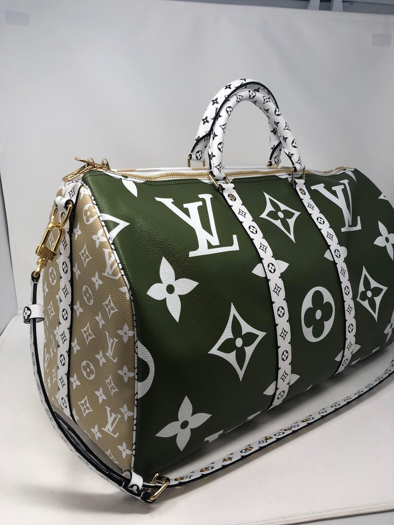 Louis Vuitton Giant Green Keepall 50 Bandouliere For Sale at 1stdibs