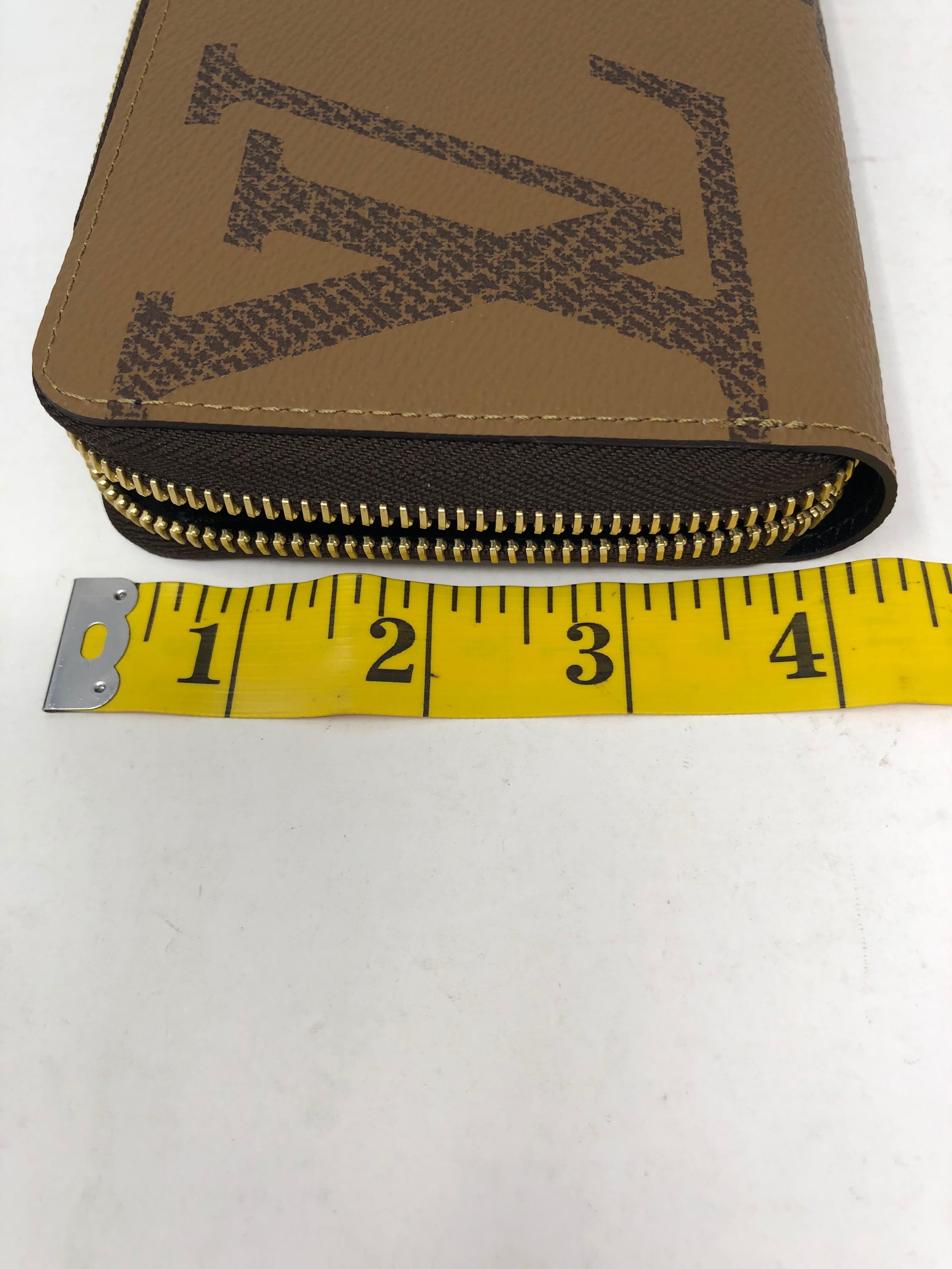 Louis Vuitton Giant Mono Zippy Wallet 8