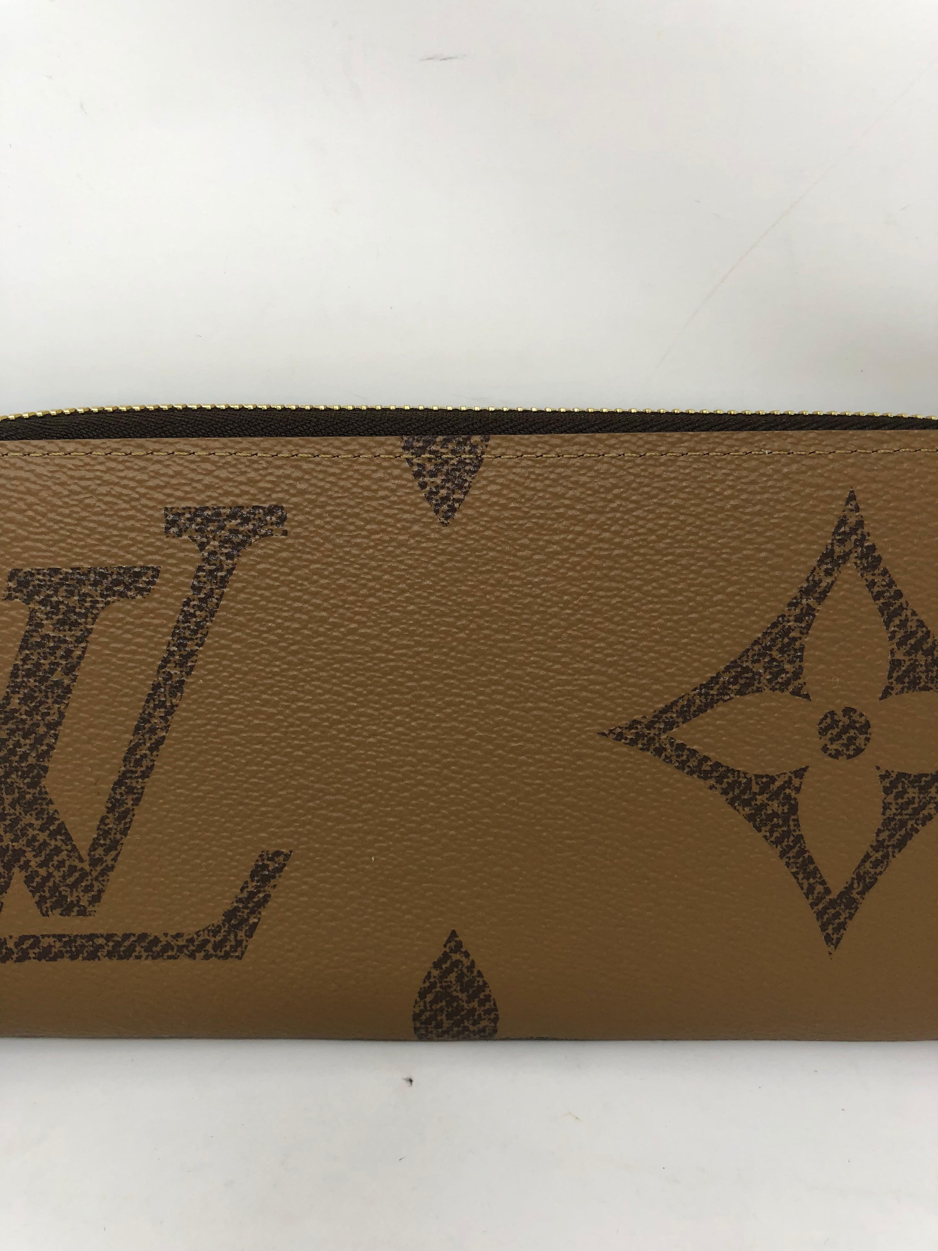 Women's or Men's Louis Vuitton Giant Mono Zippy Wallet