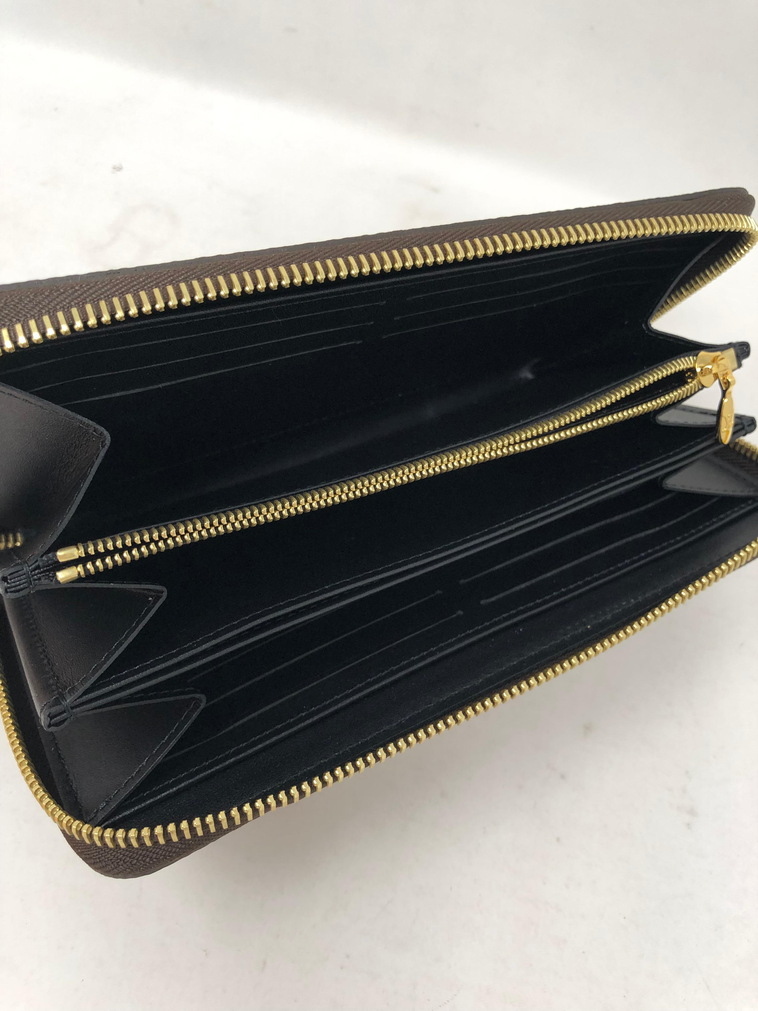 Louis Vuitton Giant Mono Zippy Wallet 3