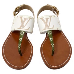 Louis Vuitton Riesige Monogramm-Sandalen mit Segeltuchriemen