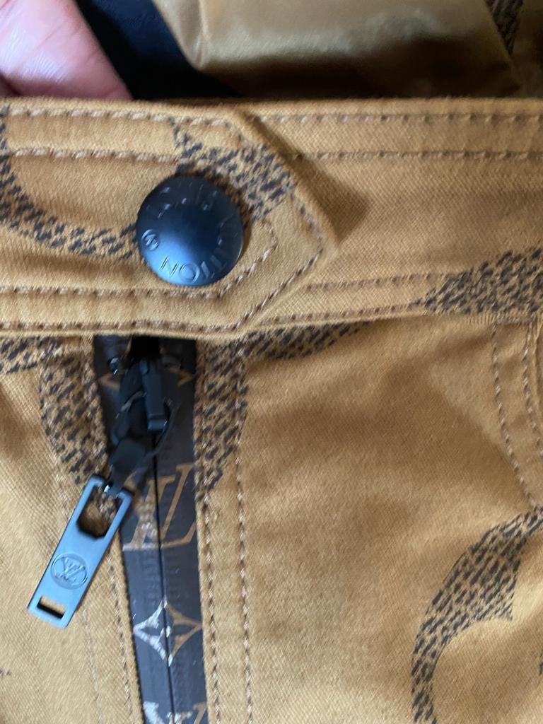 Louis Vuitton jupe en toile avec monogramme géant en vente 2