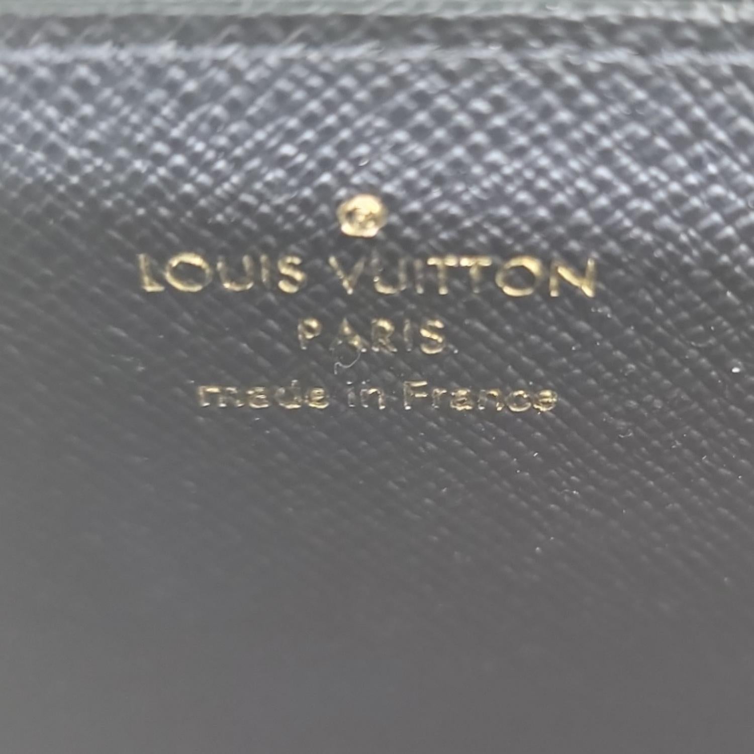 Louis Vuitton Giant Monogram Reverse Canvas Zippy Wallet For Sale 6