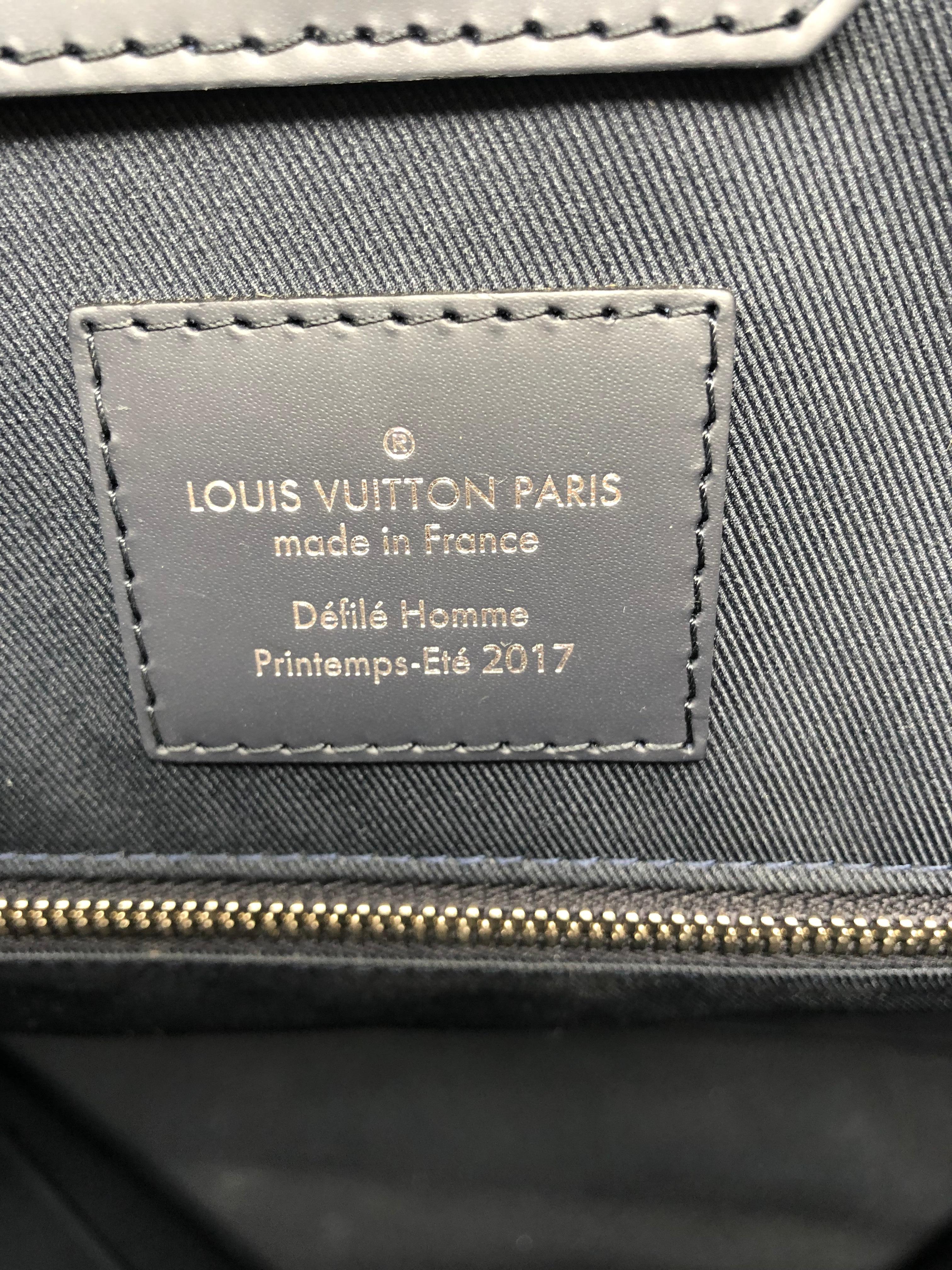Women's or Men's Louis Vuitton Giraffe Chapman Brothers Tote Bag 