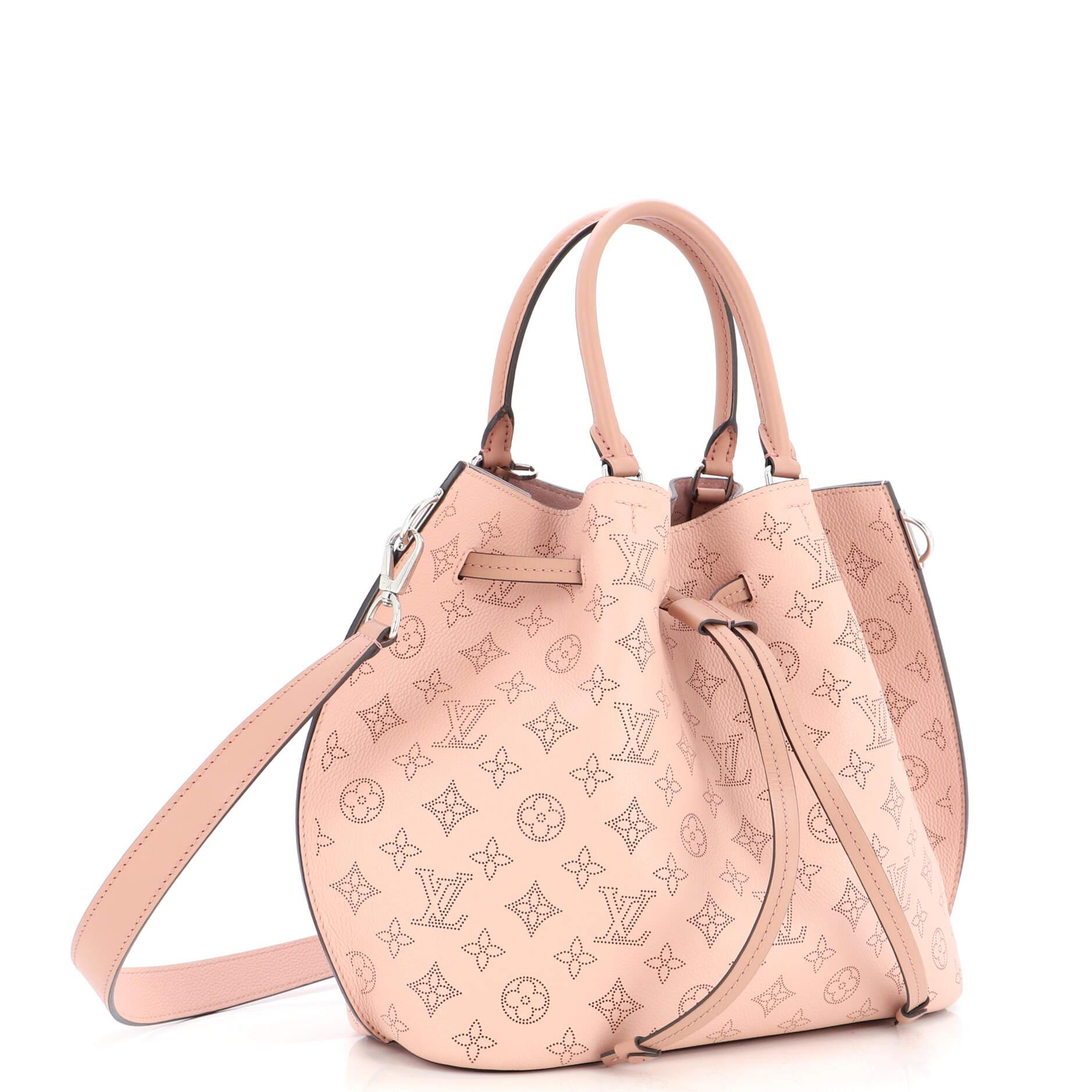 Louis Vuitton Girolata Handtasche aus Mahina-Leder im Zustand „Gut“ in NY, NY