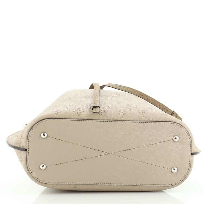 Louis Vuitton Girolata Handbag Mahina Leather  In Good Condition In NY, NY