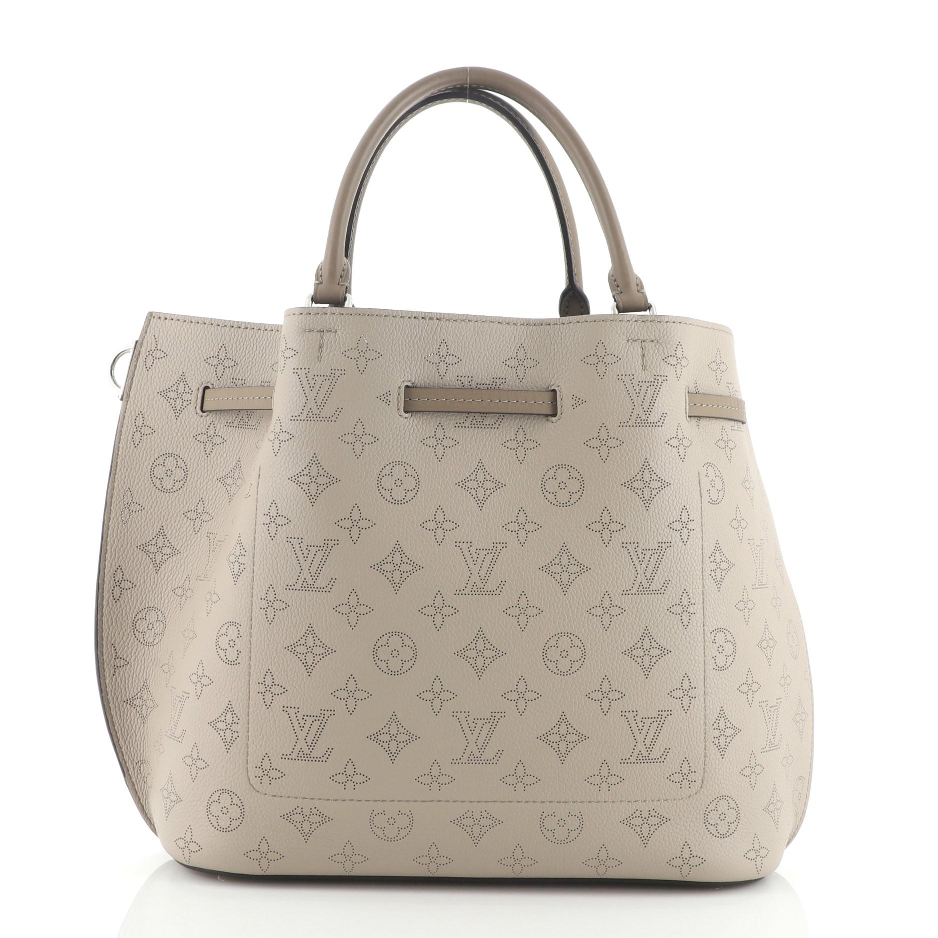 louis vuitton camel bag