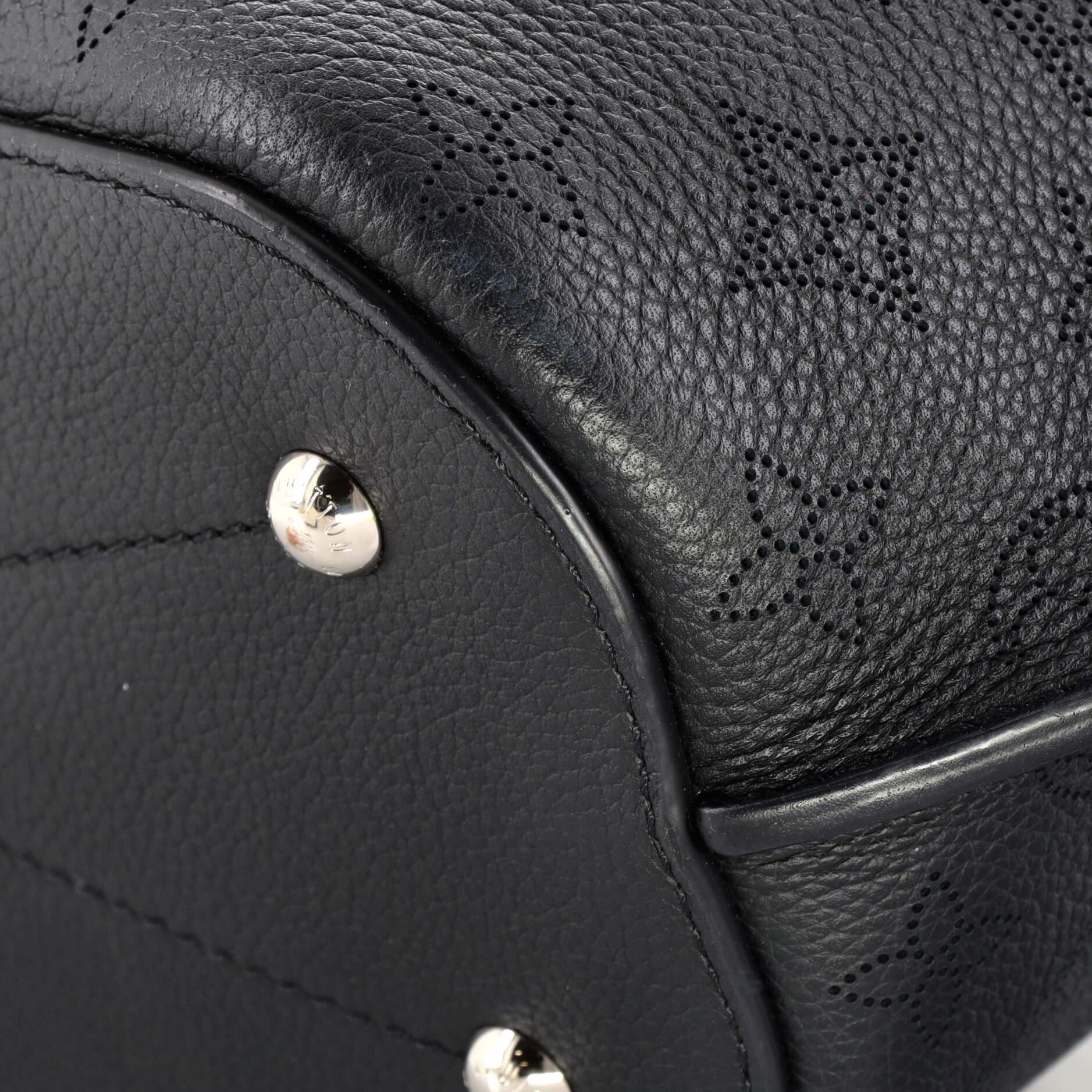 Louis Vuitton Girolata Handbag Mahina Leather For Sale 3