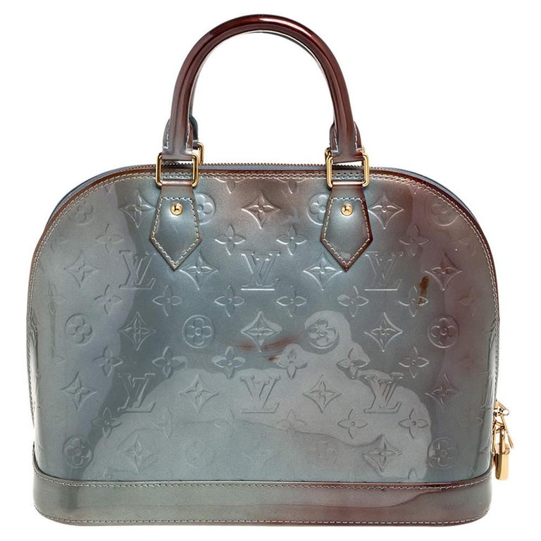 Out of all the irresistible handbags from Louis Vuitton, the Alma is the most structured one. First introduced in 1934 by Gaston-Louis Vuitton, the Alma is a classic that has received love from fashion icons. This piece comes crafted from glossy