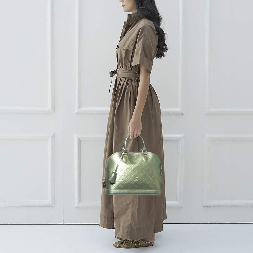 Louis Vuitton Givre Monogram Vernis Leather Alma PM Bag In Fair Condition In Dubai, Al Qouz 2