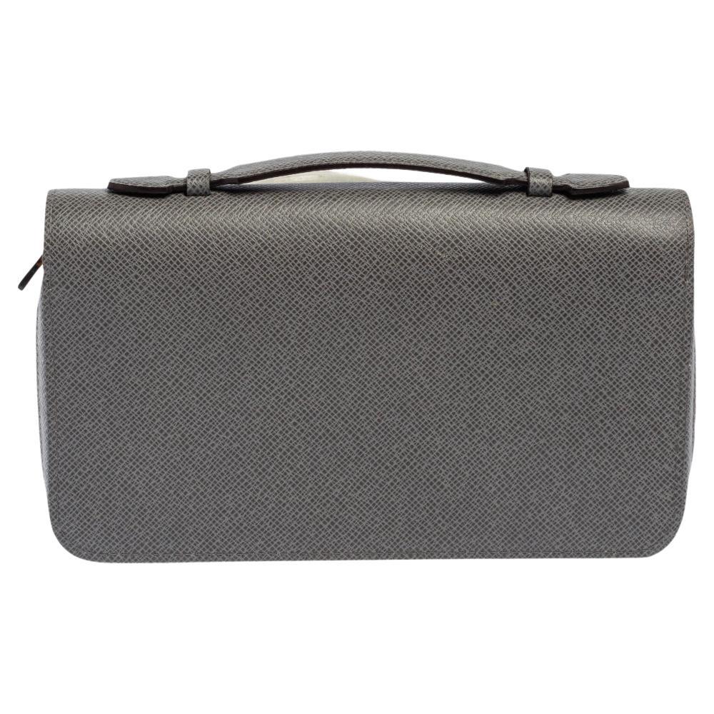 Louis Vuitton Zippy Wallet Taiga Leather XL at 1stDibs