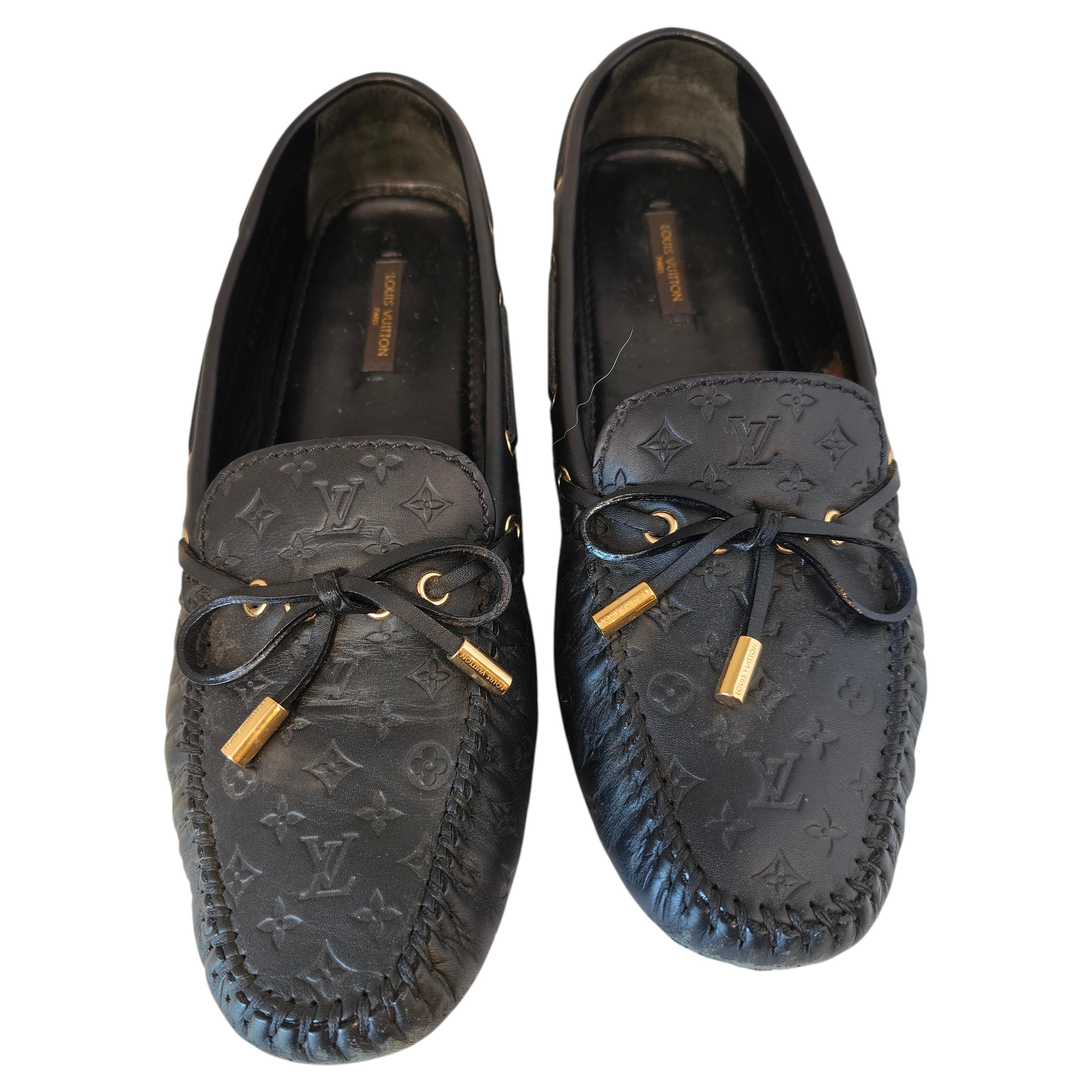 Louis Vuitton Gloria black leather mocassin size 39.5 For Sale