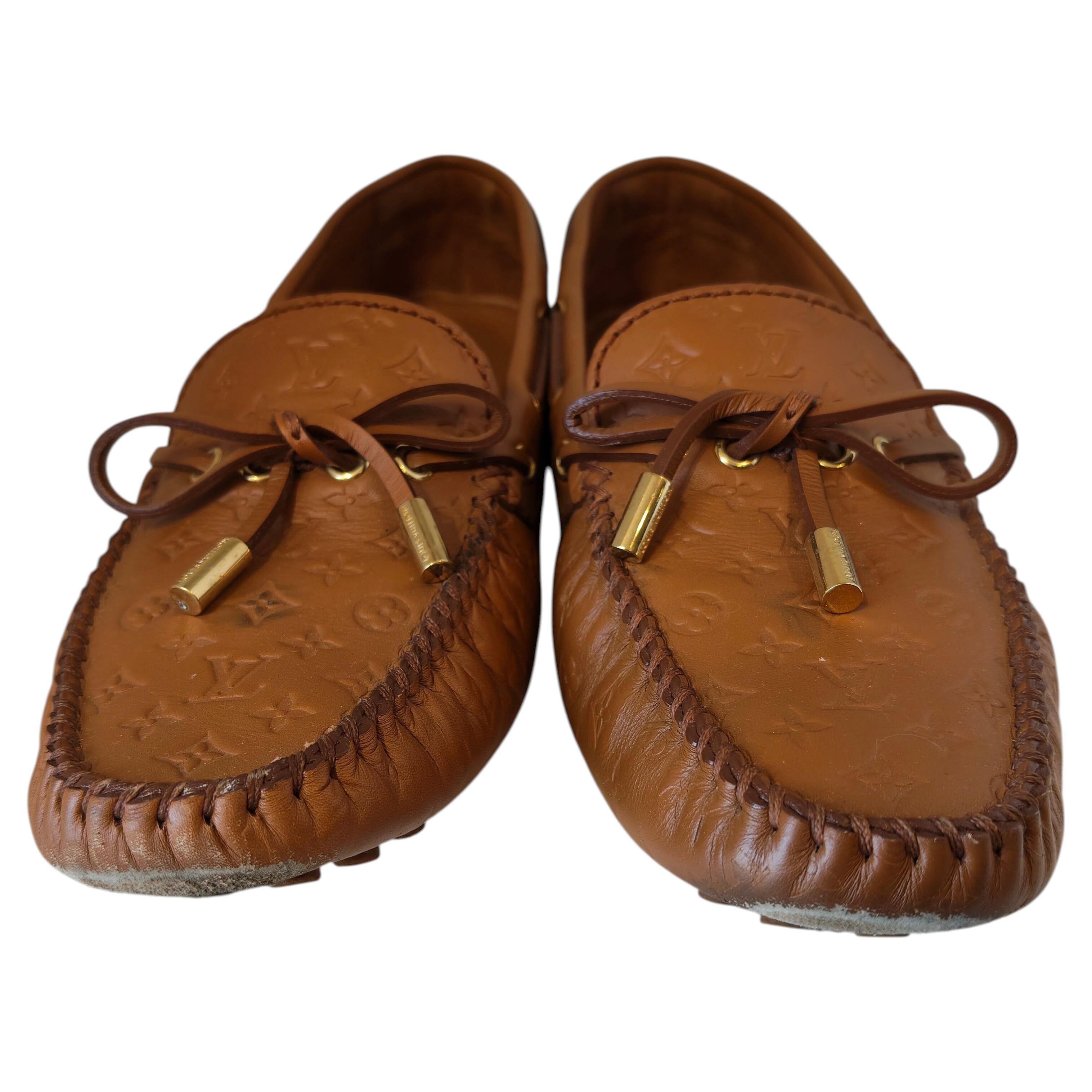 Louis Vuitton Gloria brown leather mocassin size 39.5 For Sale