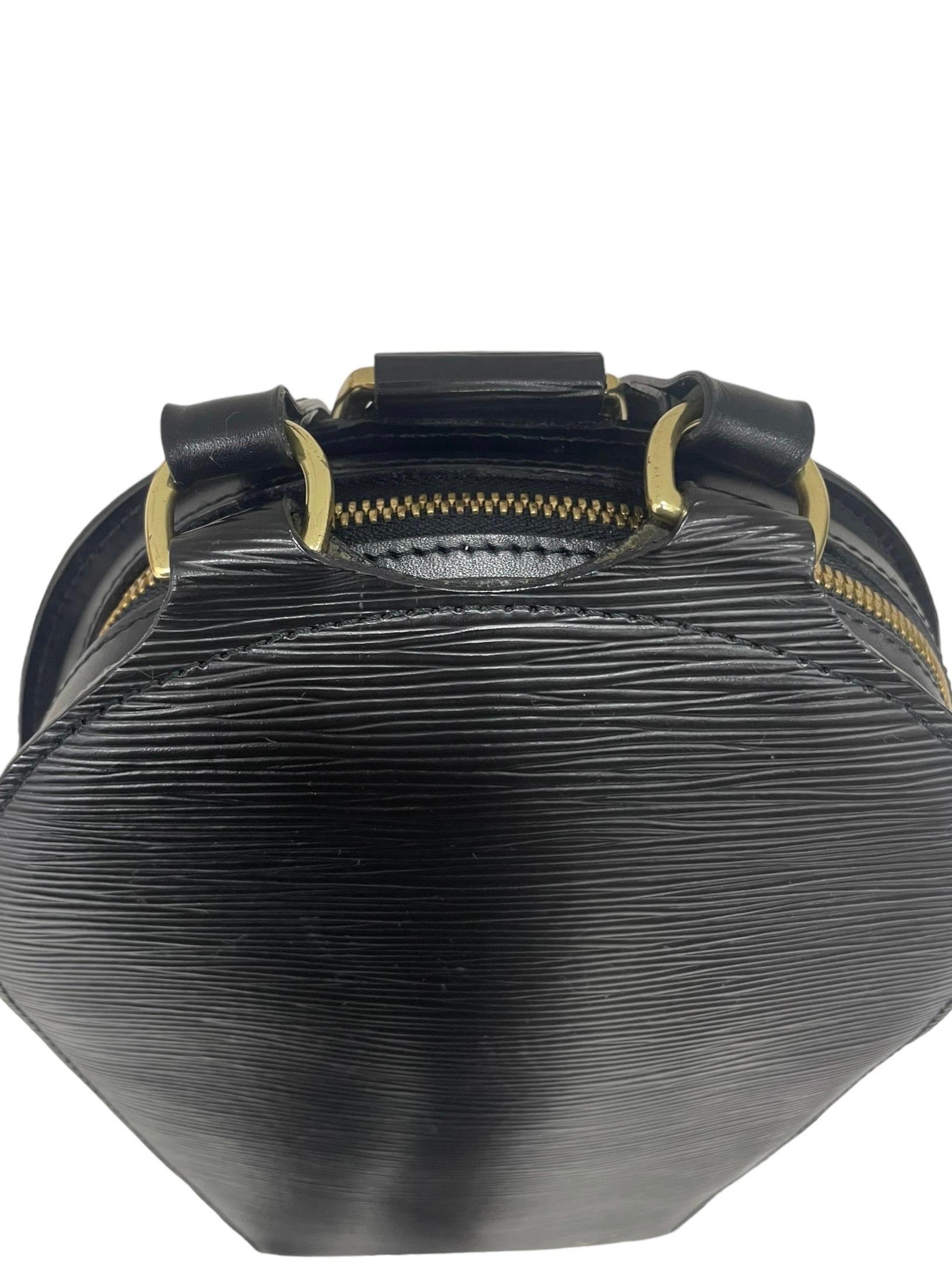 Louis Vuitton Golbelins GM Zaino Epi Nero In Excellent Condition For Sale In Torre Del Greco, IT