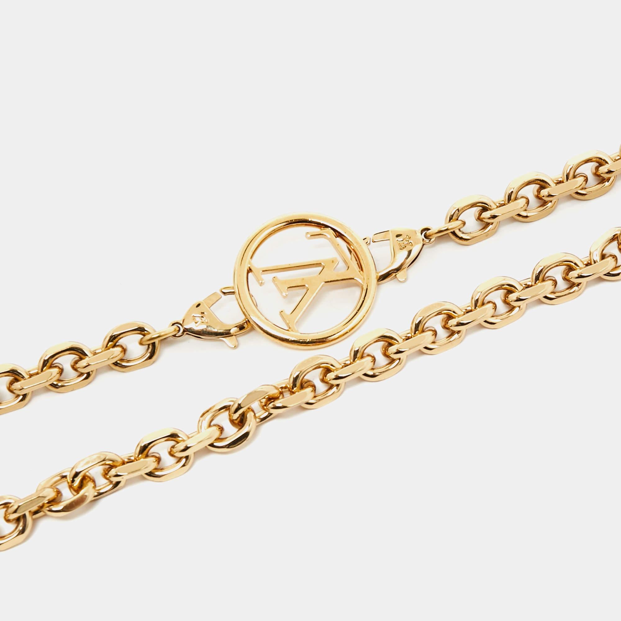 Louis Vuitton Gold Chain Link LV Logo Wrap Waist Belt In Good Condition In Dubai, Al Qouz 2