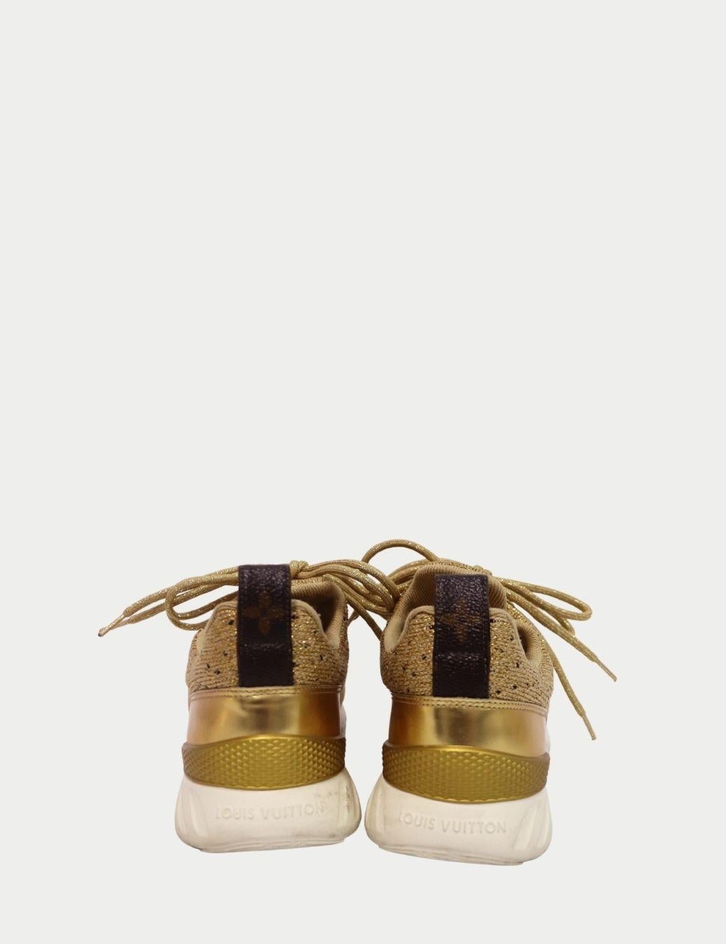 Louis Vuitton Gold Knit Turnschuhe - EU 36.5 im Zustand „Gut“ im Angebot in Amman, JO
