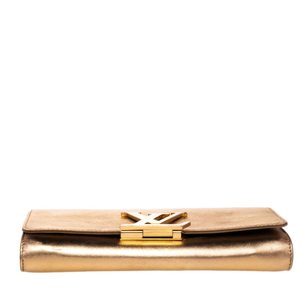 Louis Vuitton Louise Clutch aus goldenem Leder 1