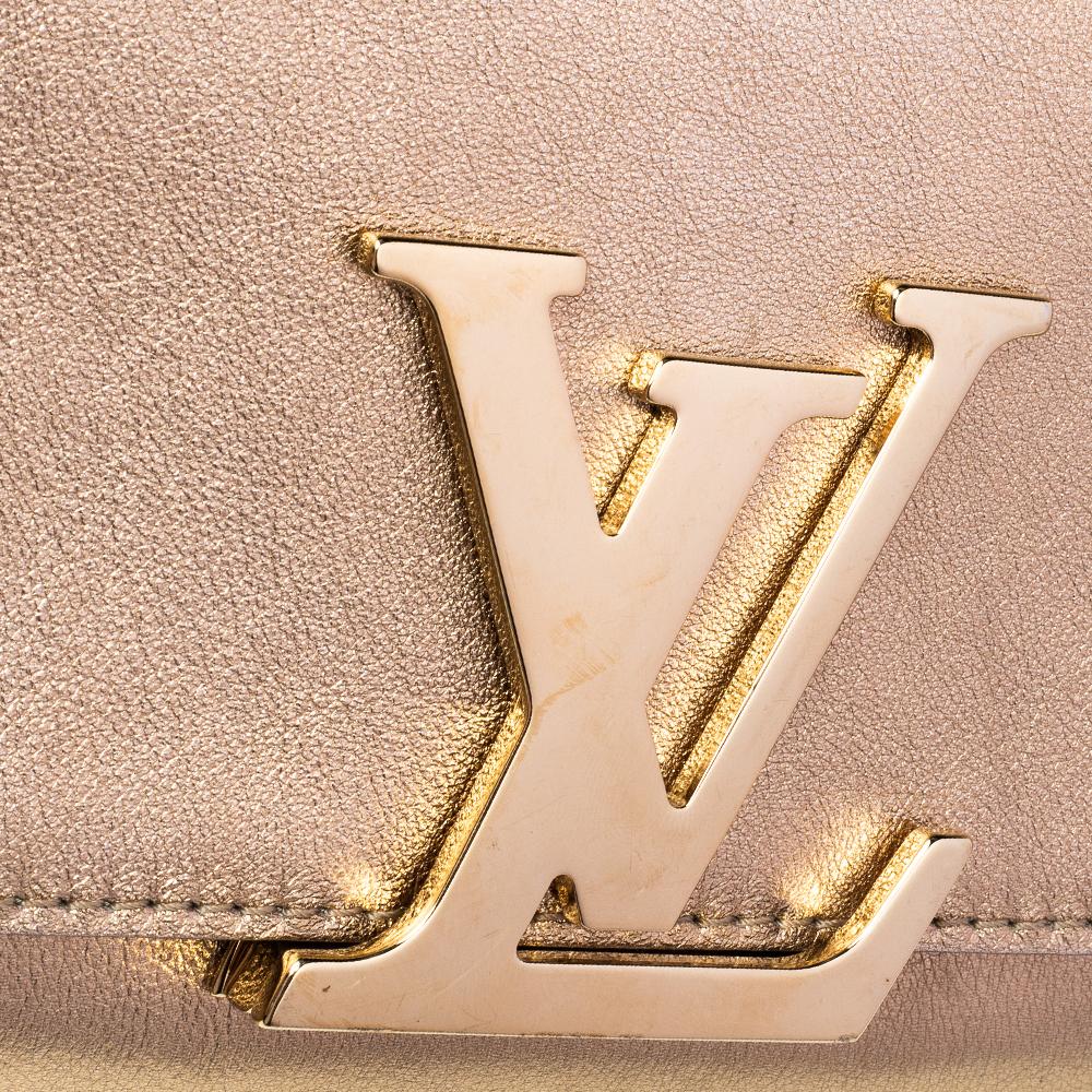 Louis Vuitton Louise Clutch aus goldenem Leder 4