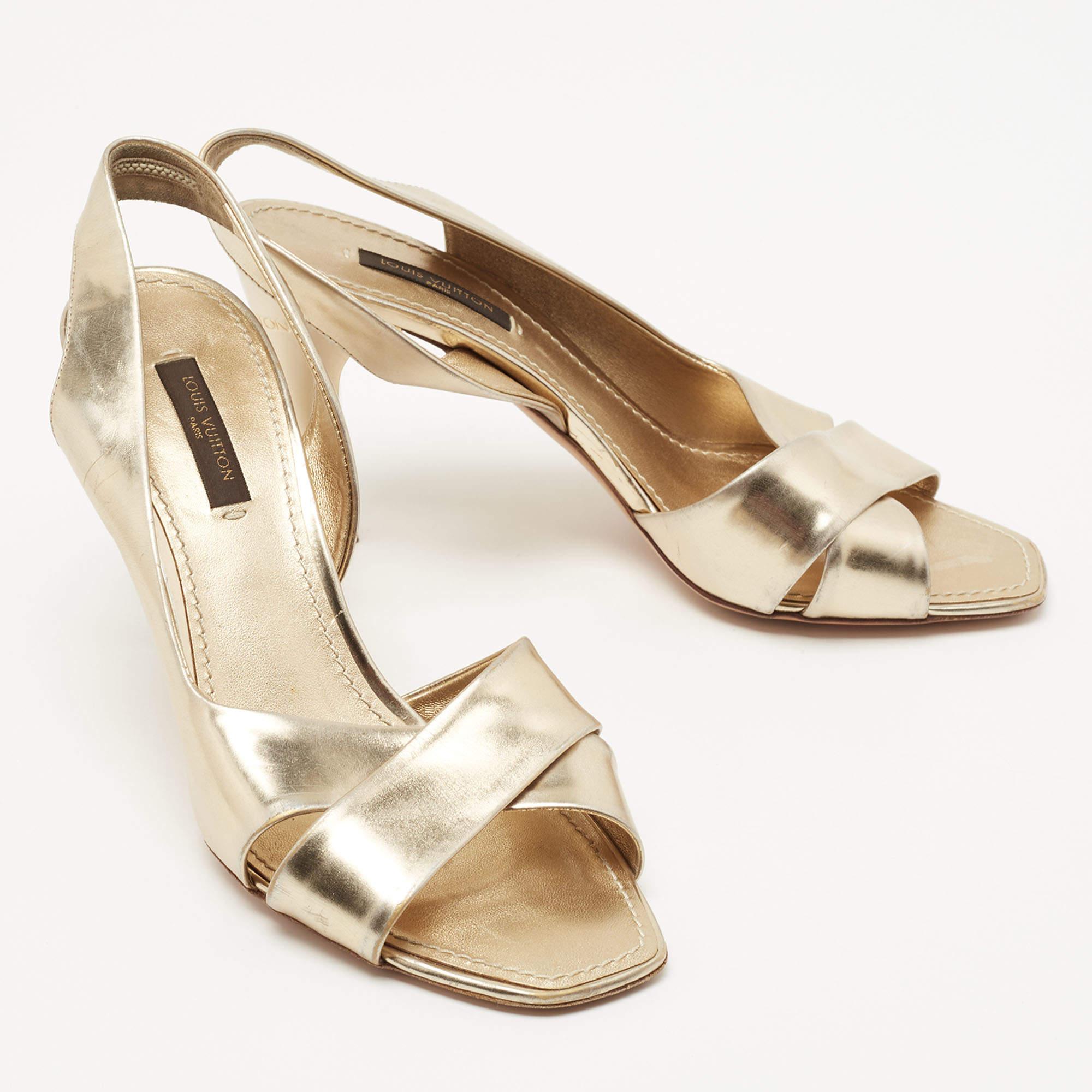 Women's Louis Vuitton Gold Leather Slingback Sandals Size 36.5 For Sale
