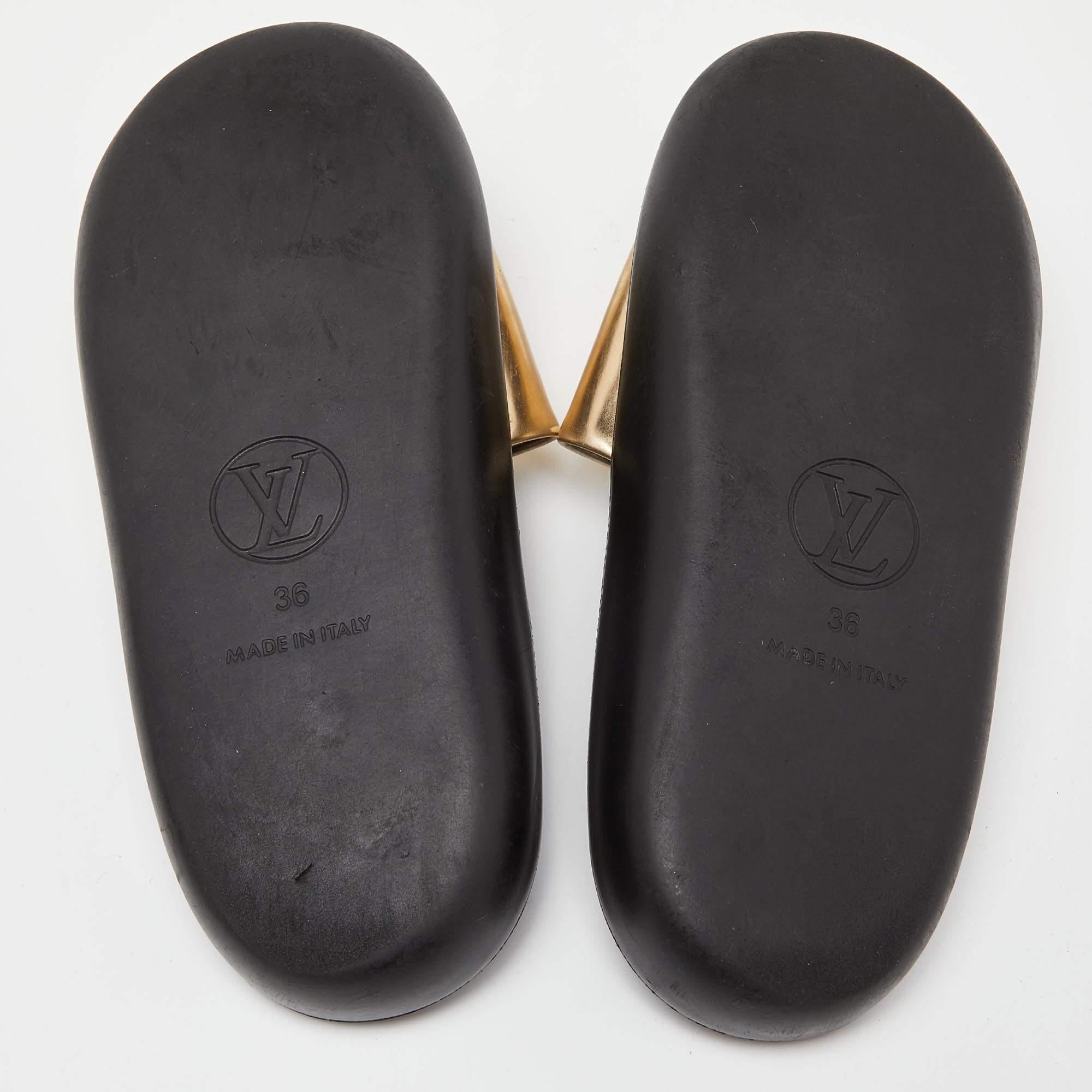 Louis Vuitton Gold Leather Sunbath Flat Slides Size 36 For Sale 1